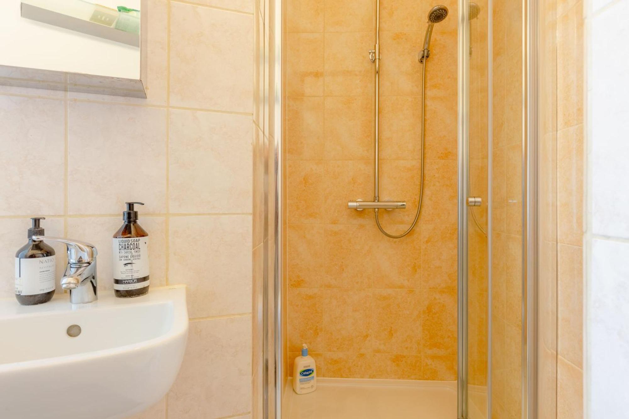 Modern 2bd Flat 5 Mins From Regent's Park *