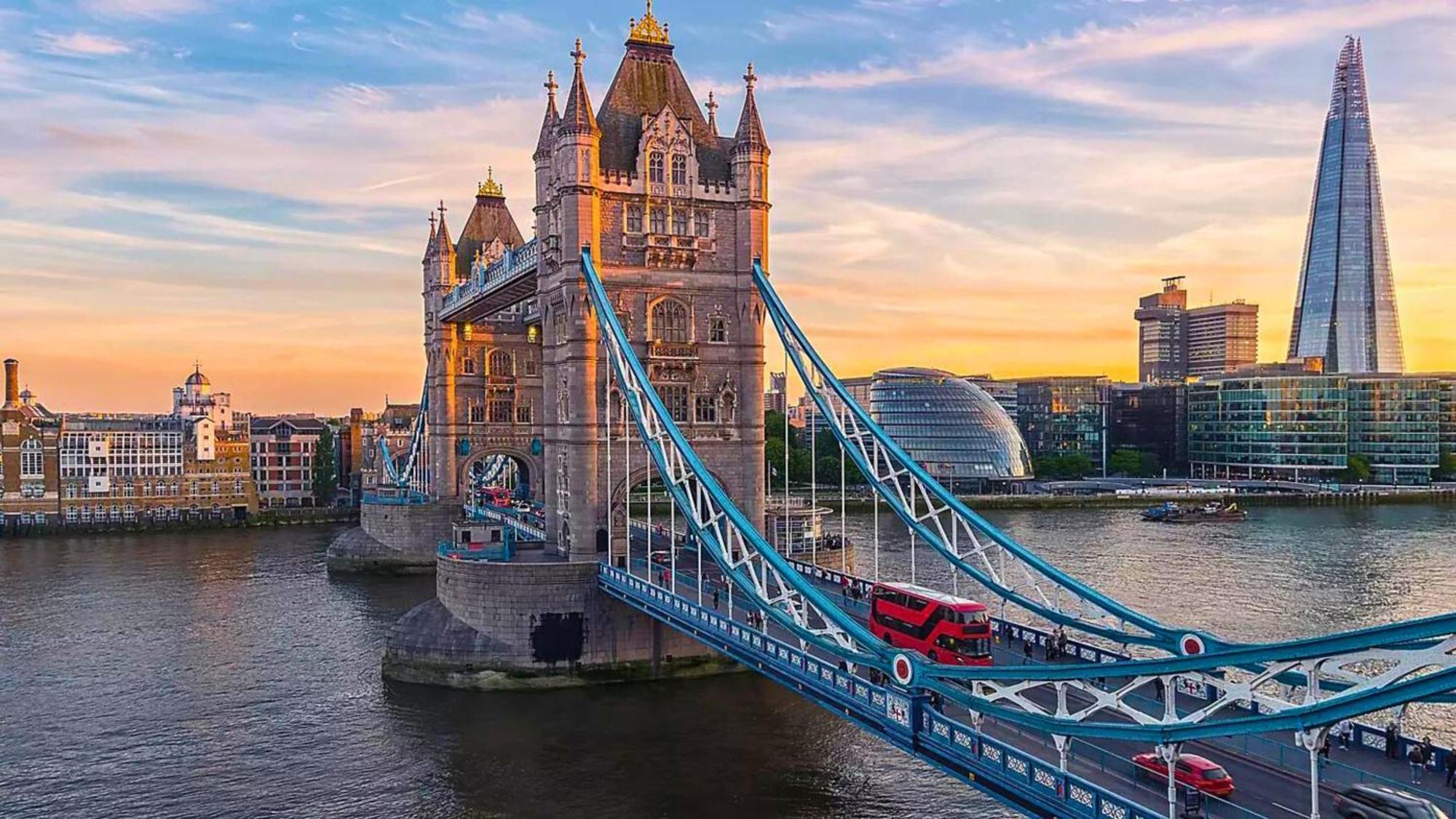 Tower Bridge - Balcony - Ac - Heated Floor - Fast Wifi - Luxurylondonstays * Londen