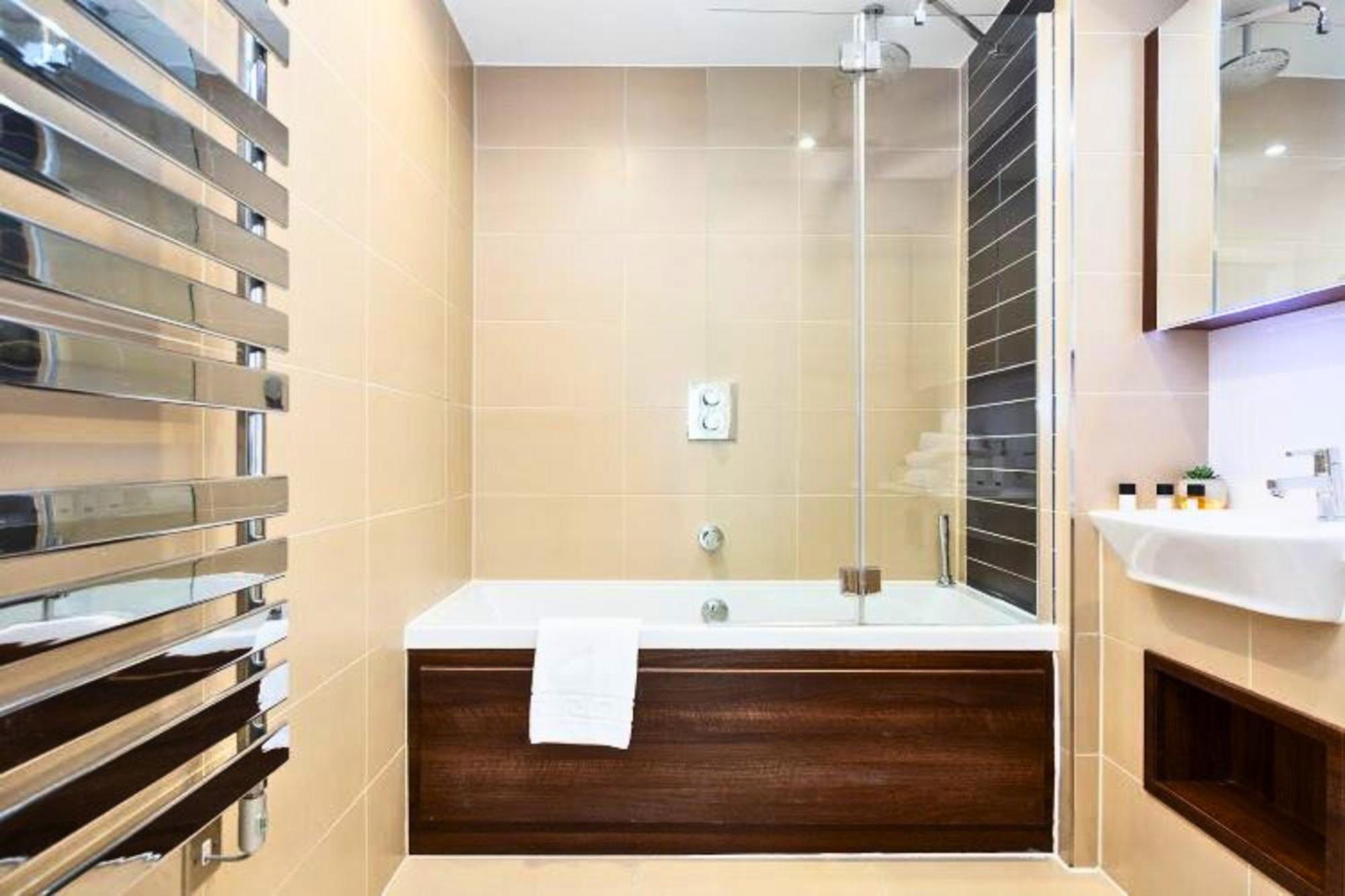 Appartement Tower Bridge - Balcony - Ac - Heated Floor - Fast Wifi - Luxurylondonstays
