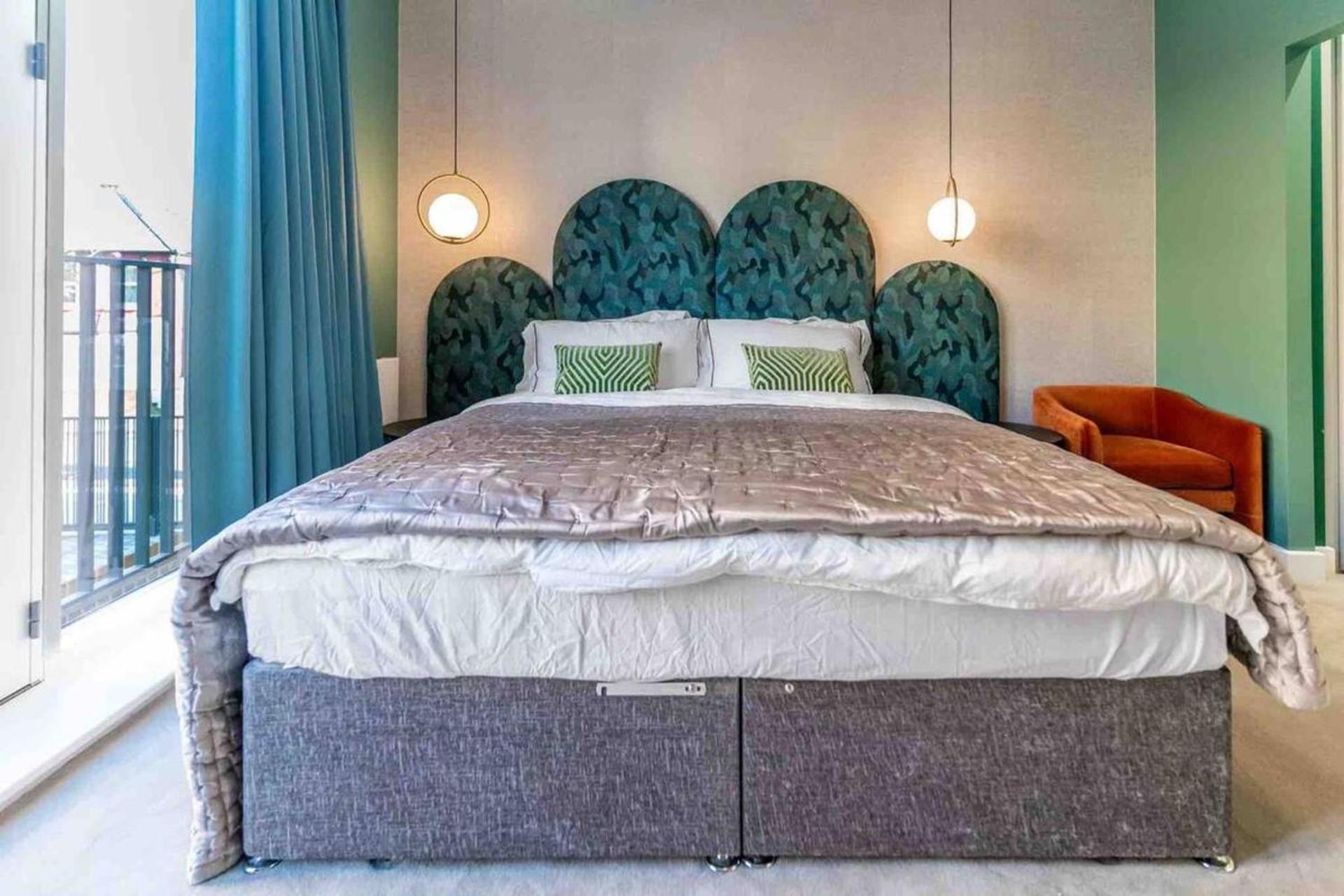 Holiday home Oasis - Spacious 4 Bedroom House London