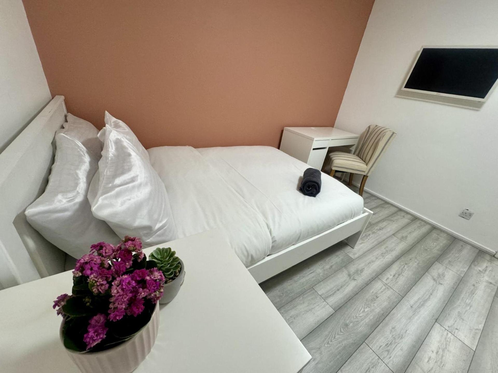 Homestay Tottenham Velvet *