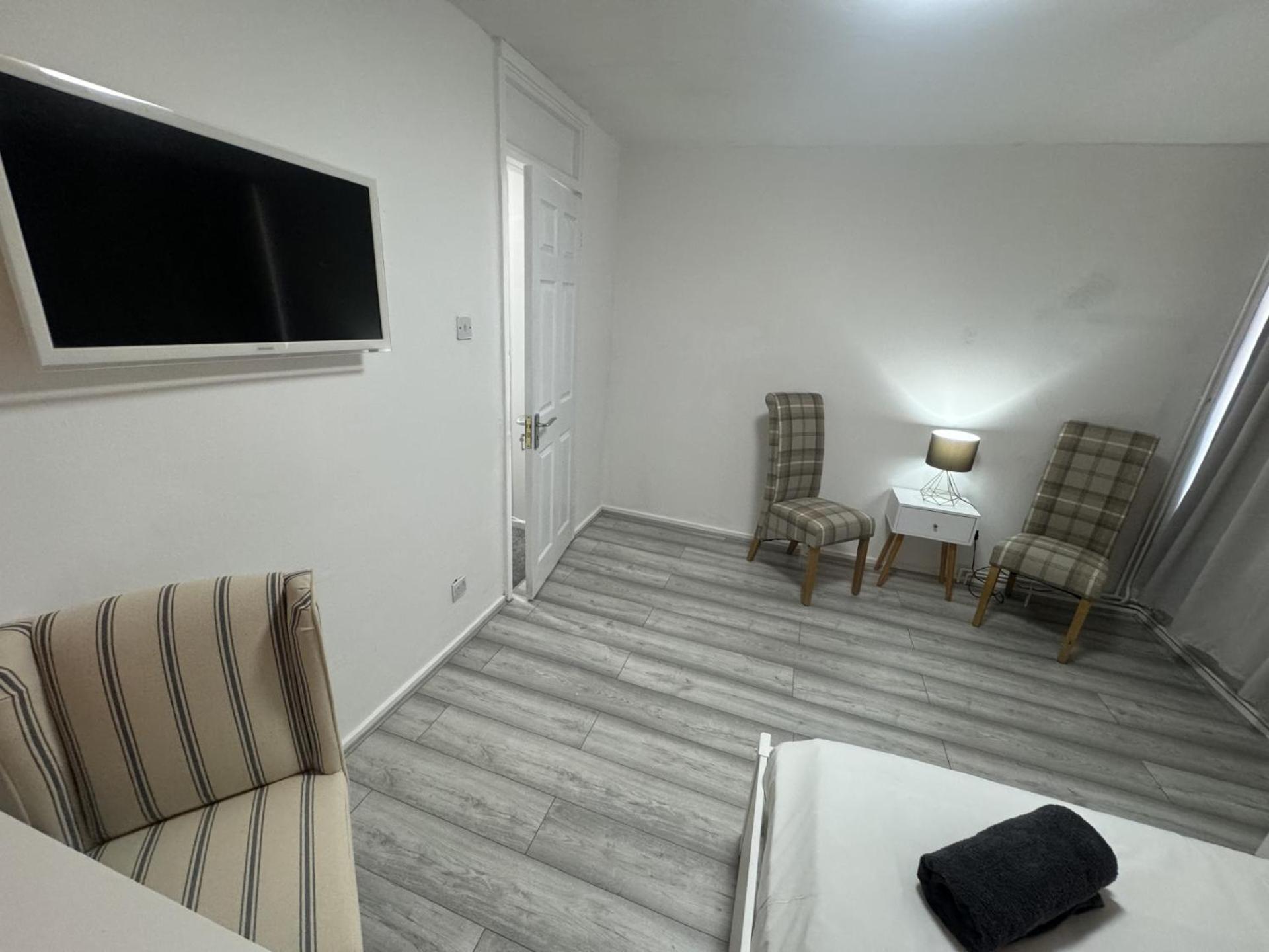 Tottenham Velvet Homestay *