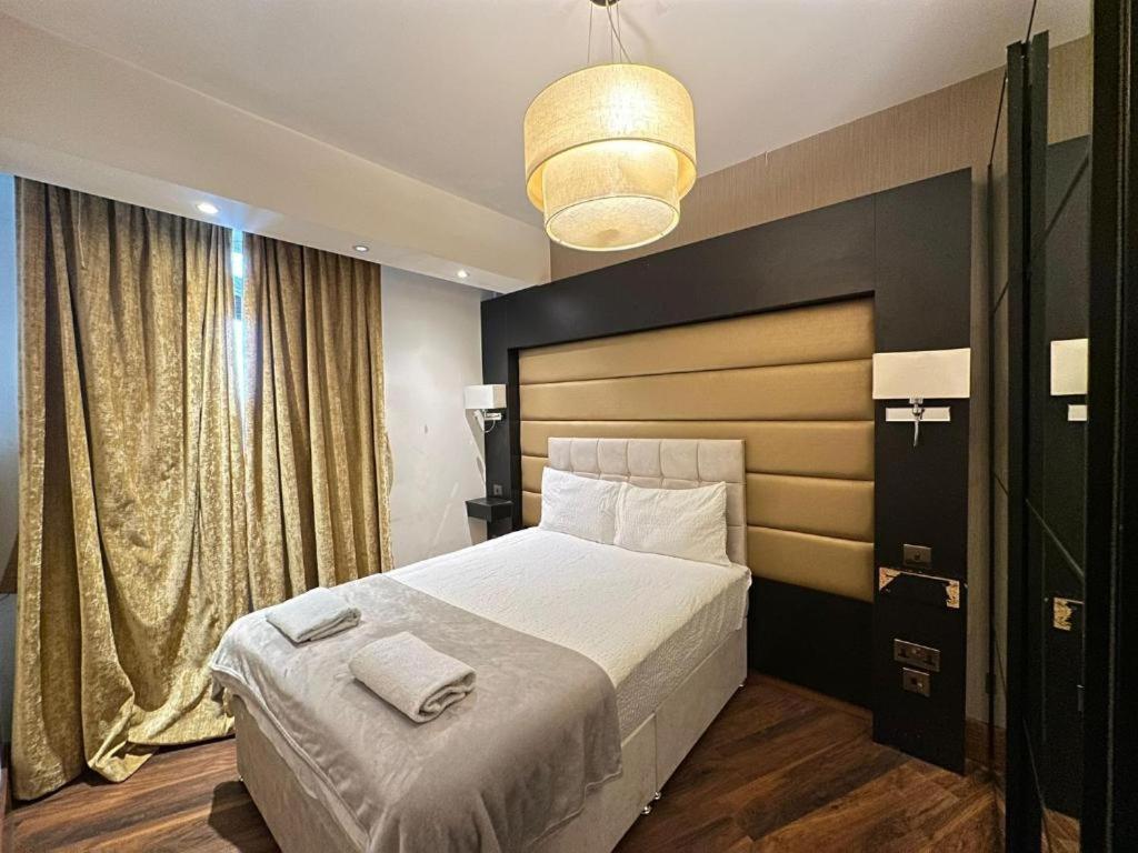 Two Bedroom Near Oxford Street * Londen