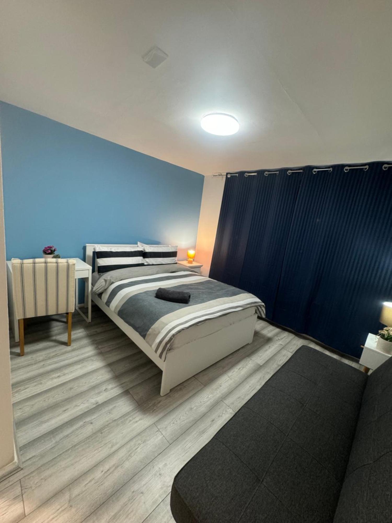 Tottenham Velvet Homestay *