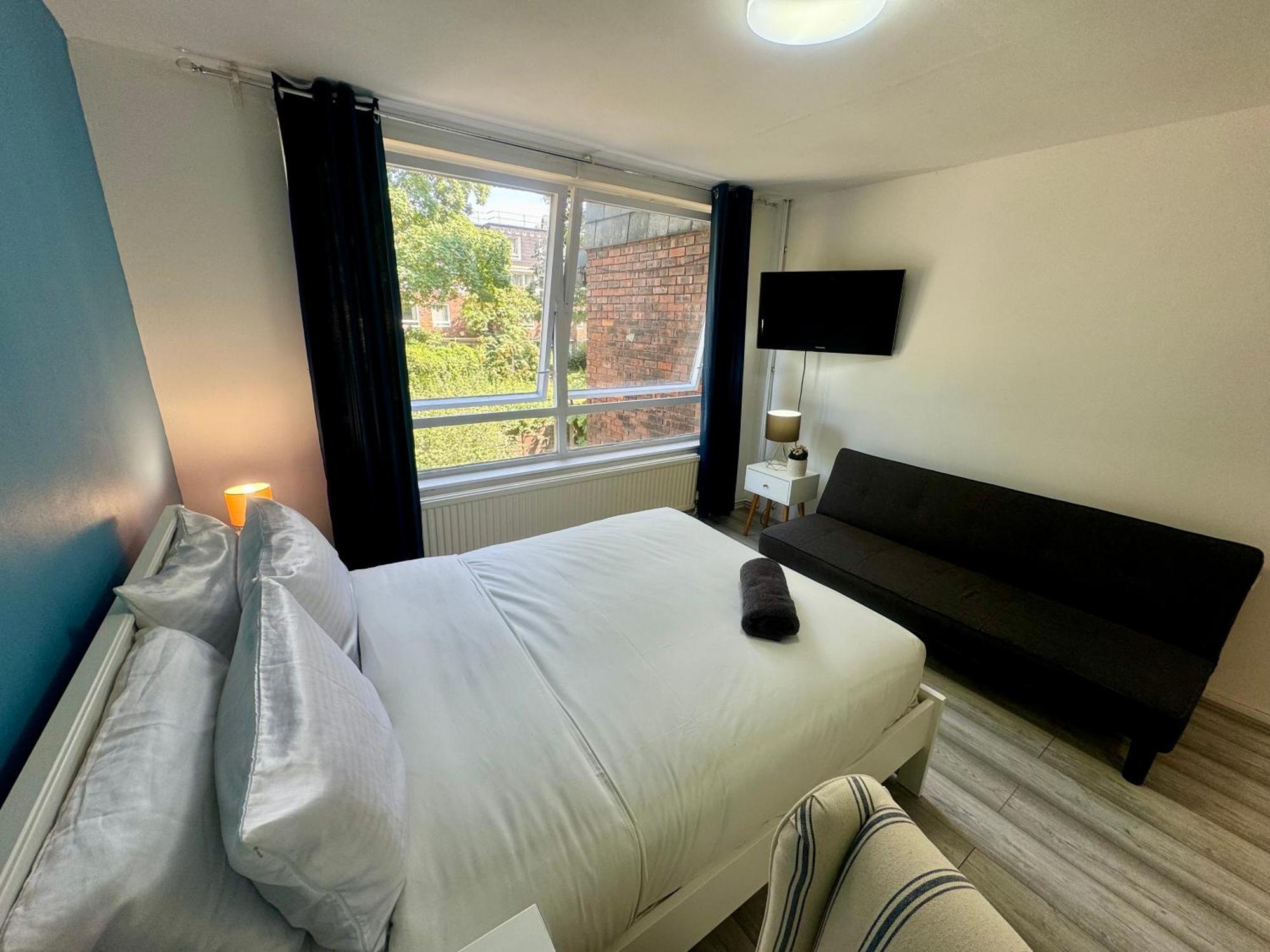 Tottenham Velvet Homestay *