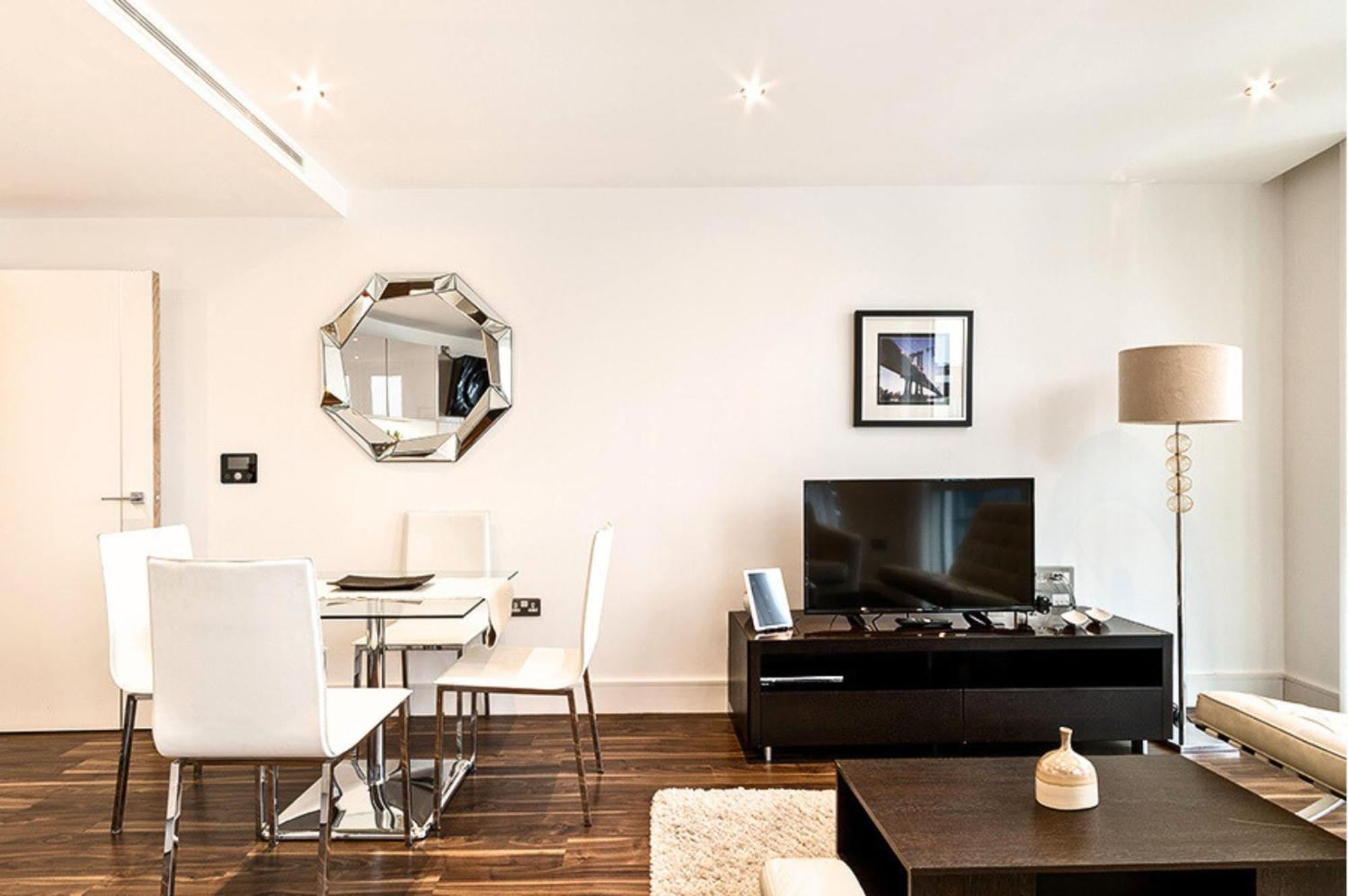 Tower Bridge - Balcony - Ac - Heated Floor - Fast Wifi - Luxurylondonstays Appartement *