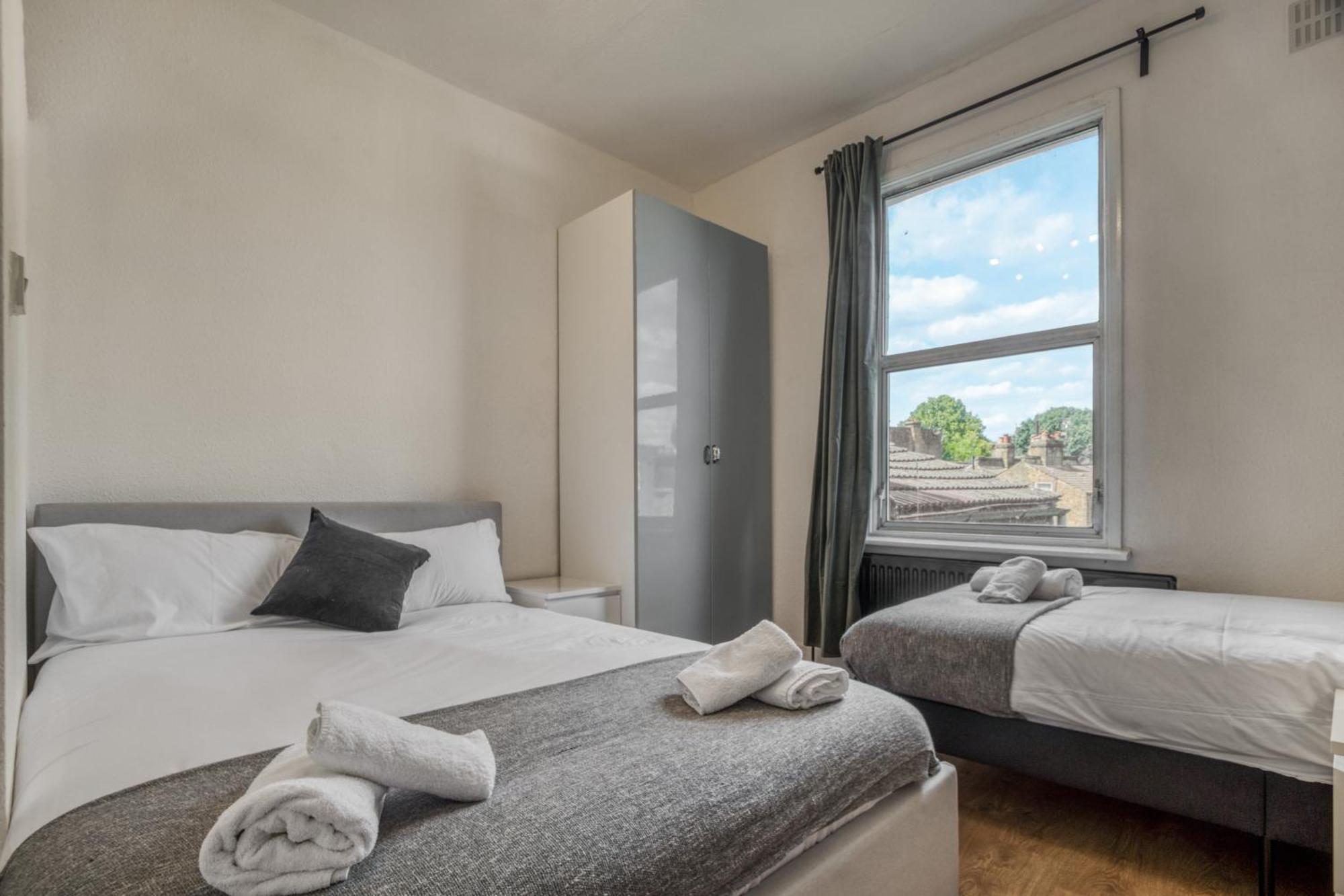 Apartment 4 Bedroom Dalston