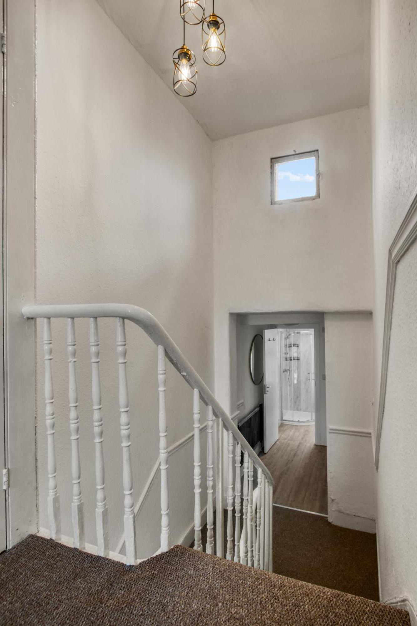 4 Bedroom Dalston Apartment London