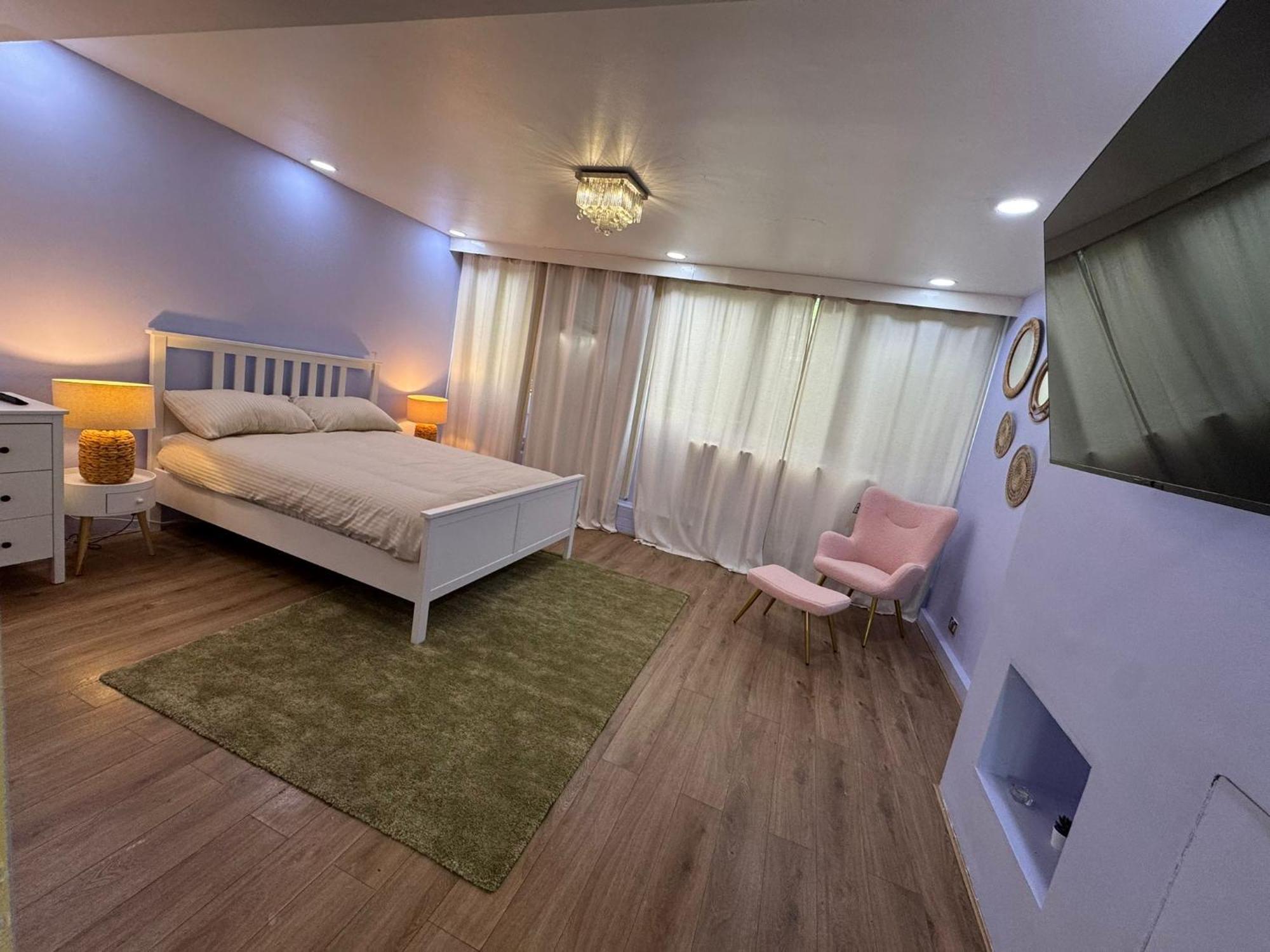 Charming Apartment *