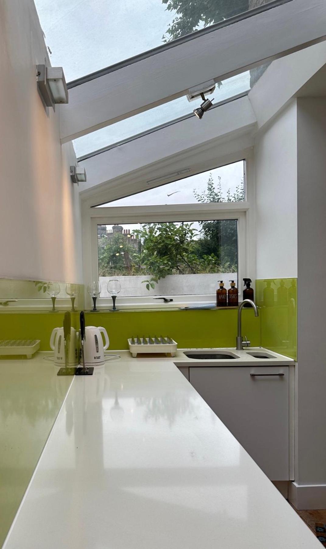 Stunning 3 Bed Apartment London