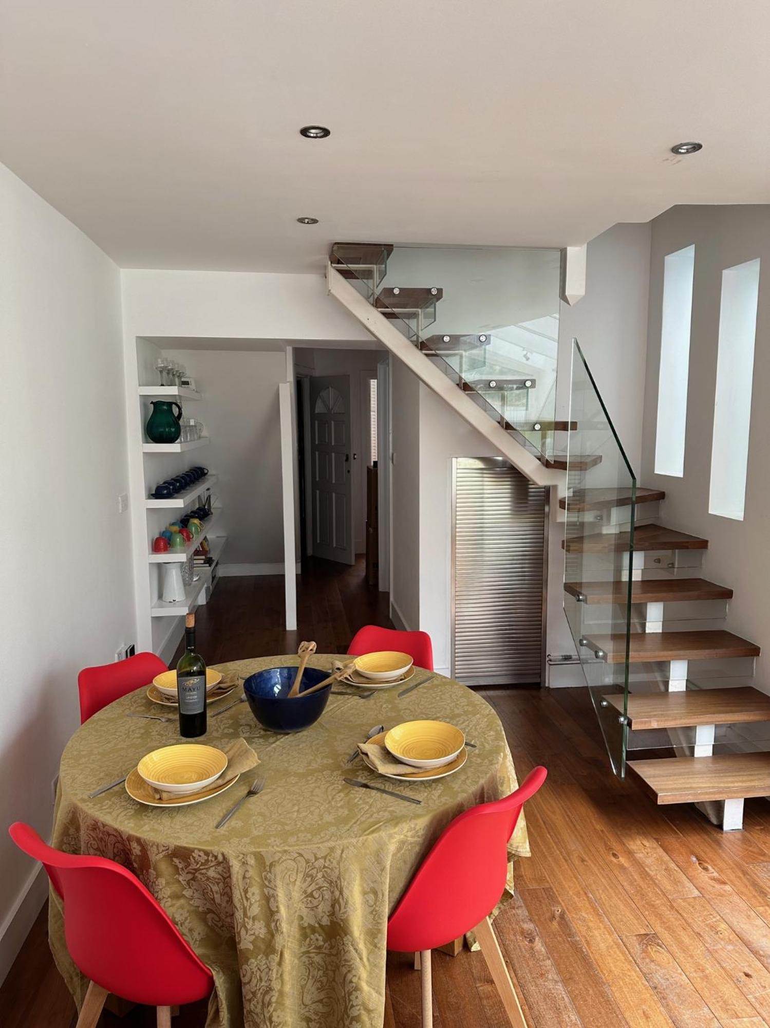 Stunning 3 Bed * London