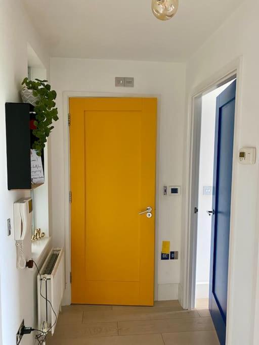 Apartment Urban Rainforeast, By Brick Lane E1, Family Friendly London