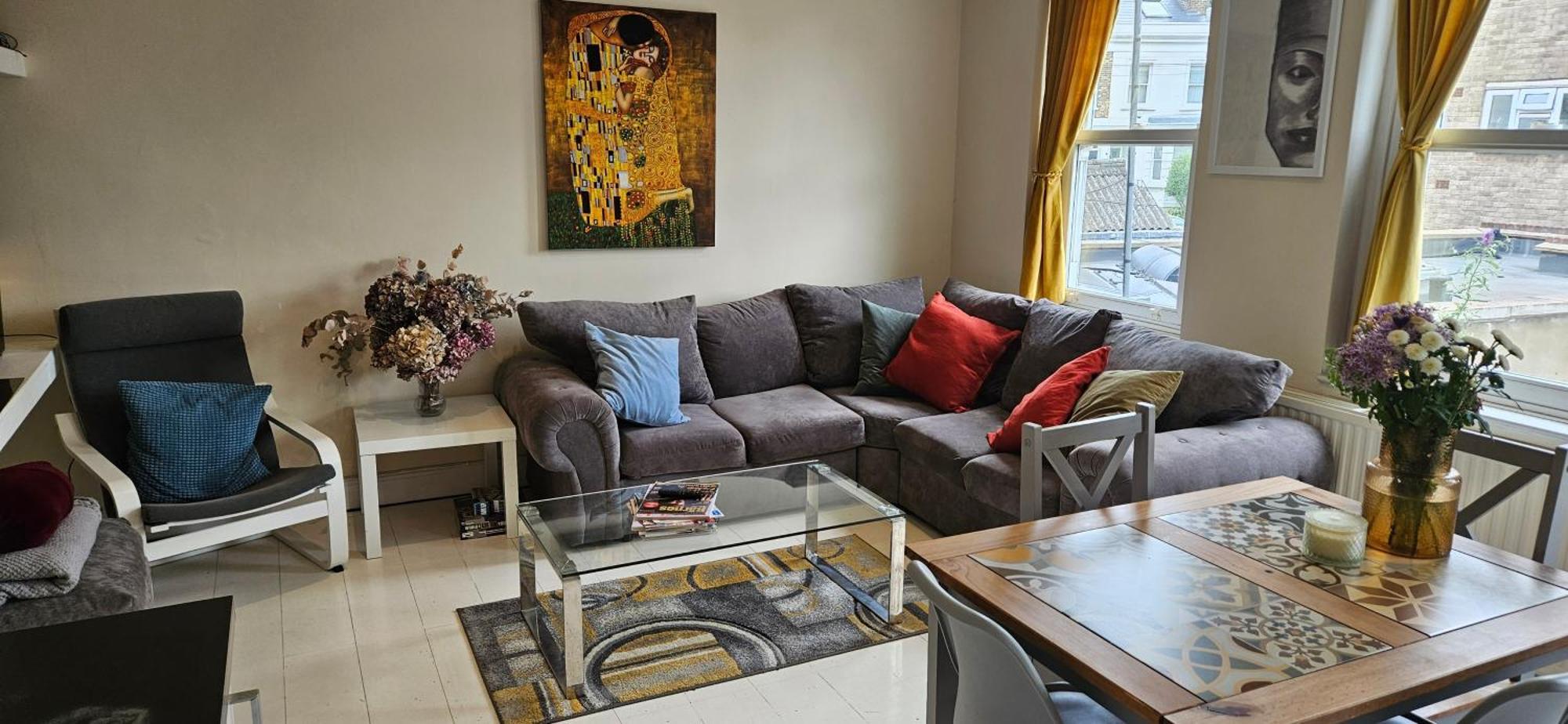 In Barnes Apartment London