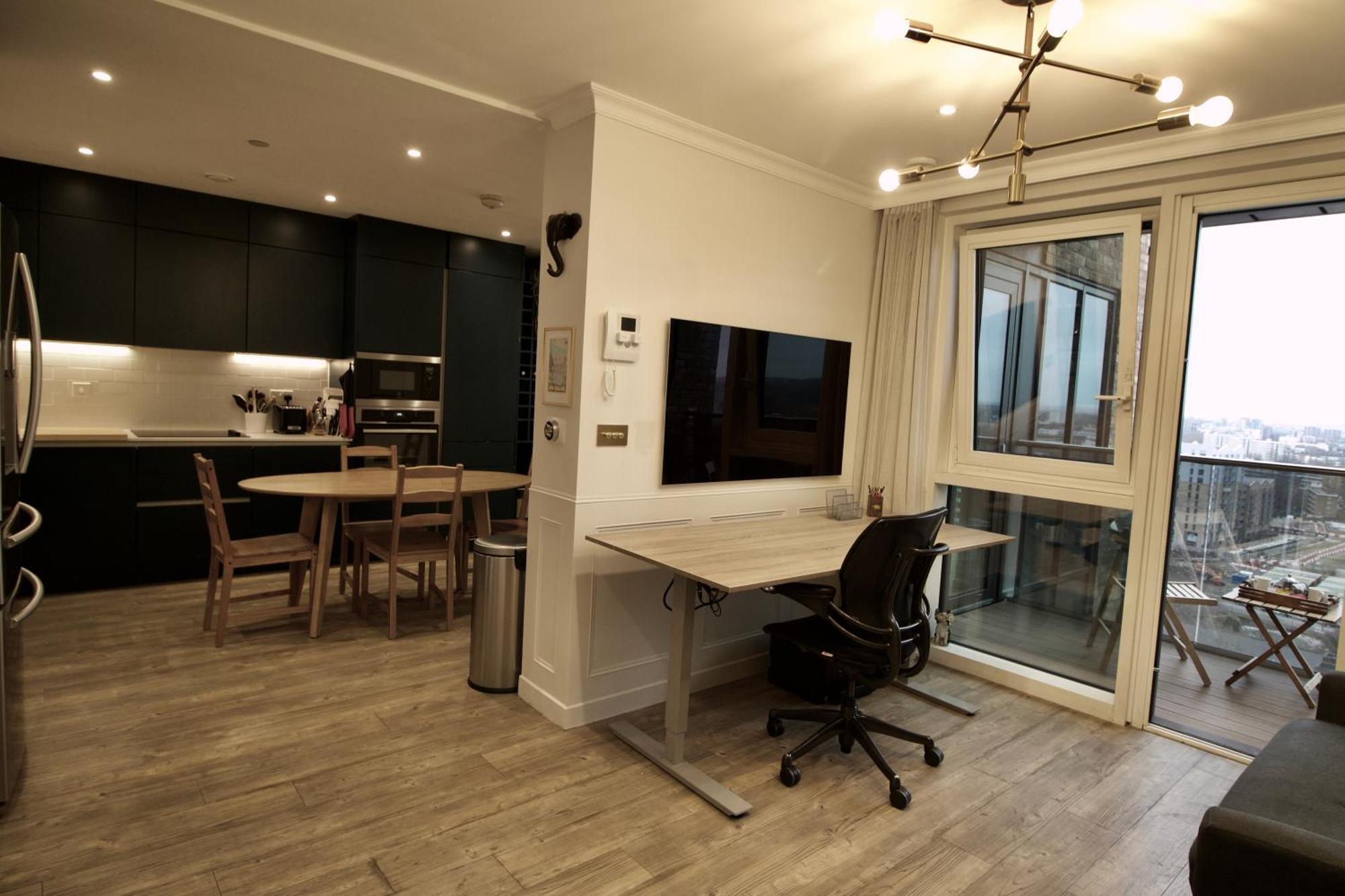 Apartment Luxury Surrey Quays London