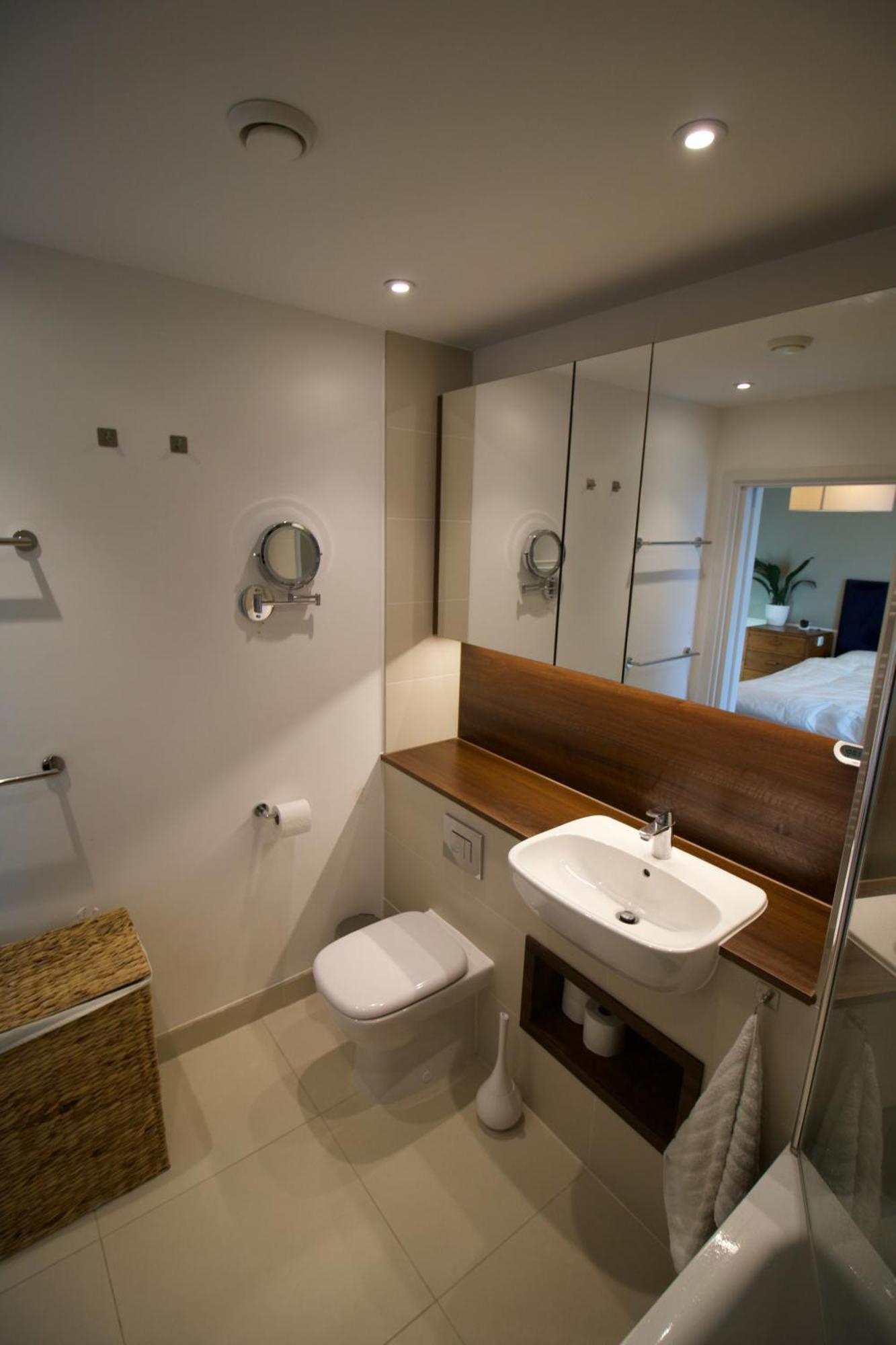 Luxury Surrey Quays London