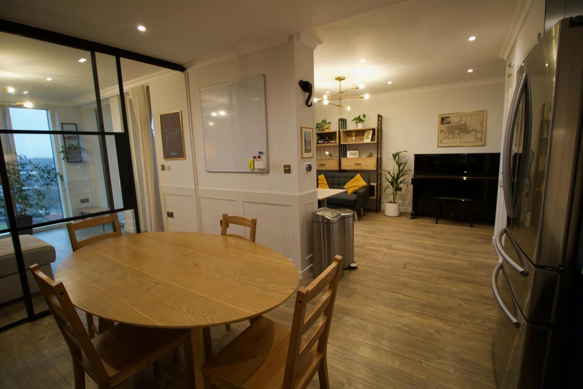 Luxury Surrey Quays