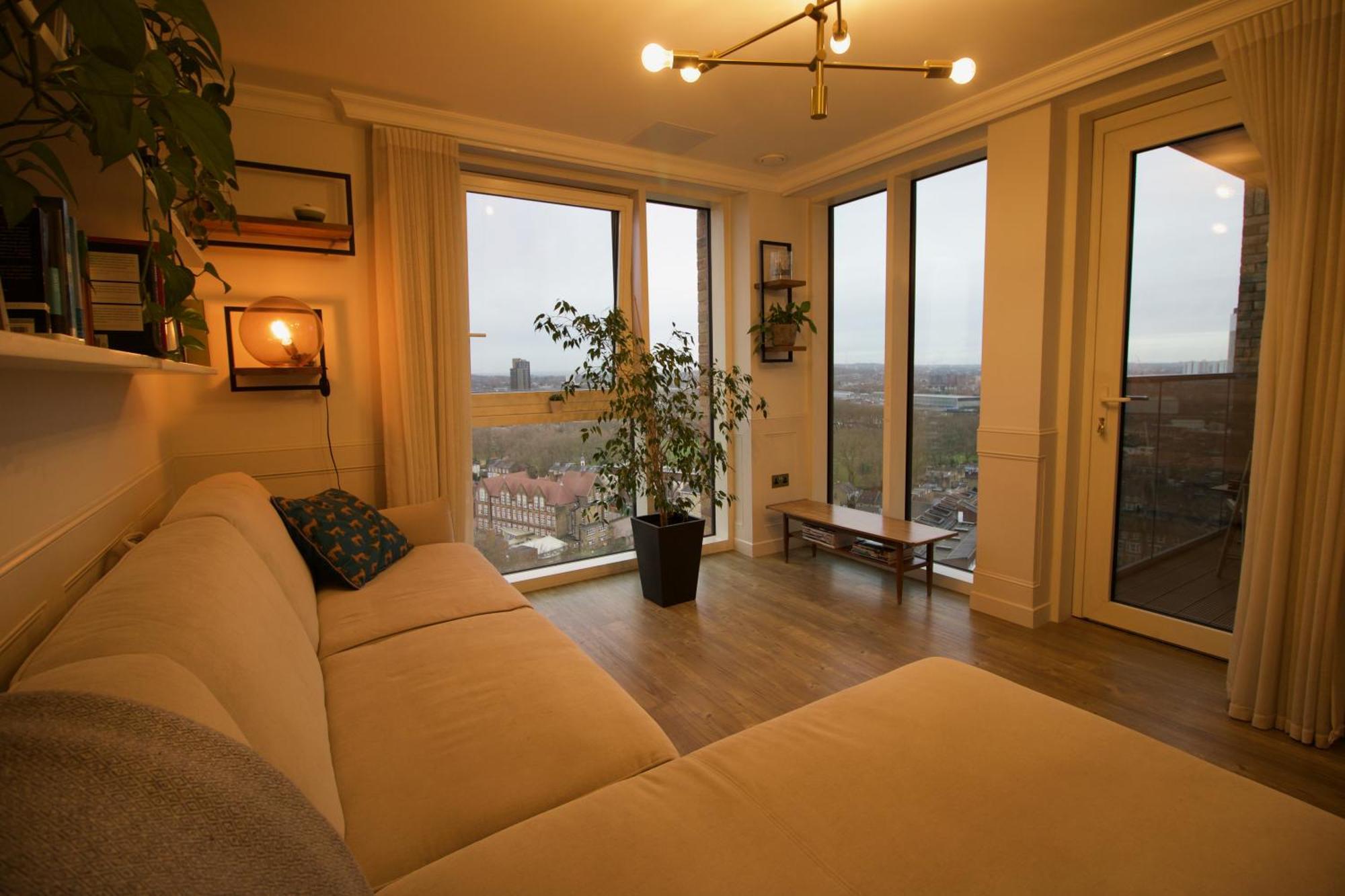 Luxury Surrey Quays *