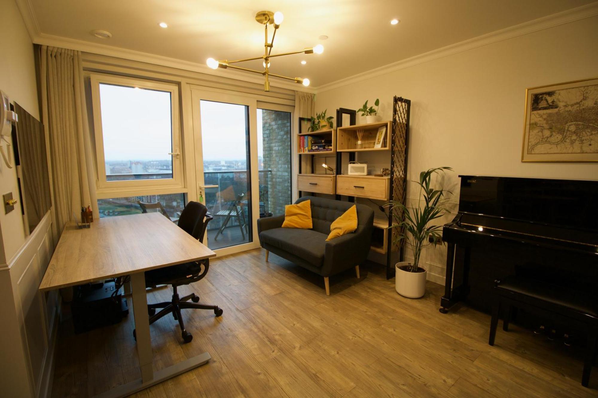 Apartment Luxury Surrey Quays London