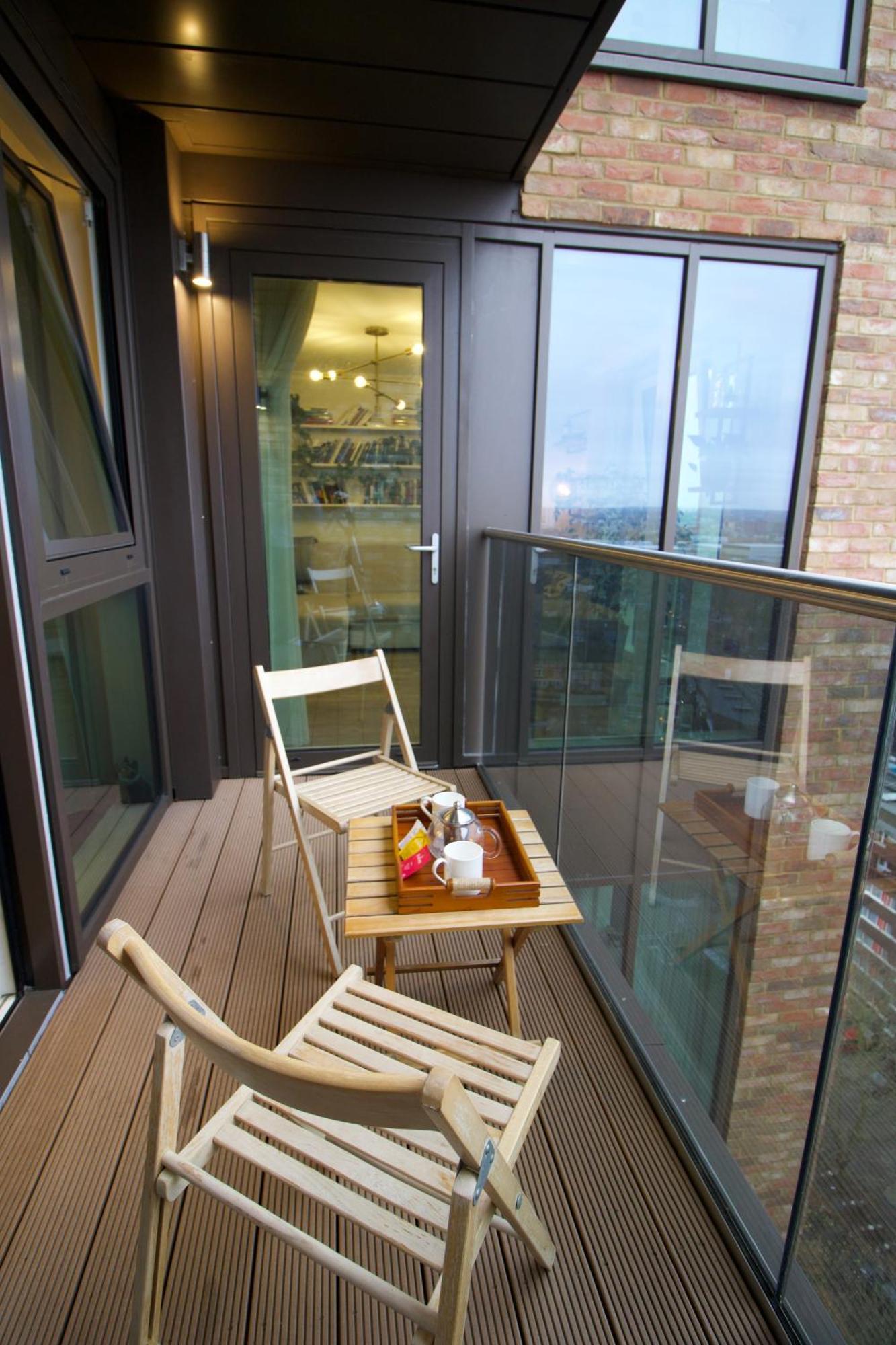 Luxury Surrey Quays *