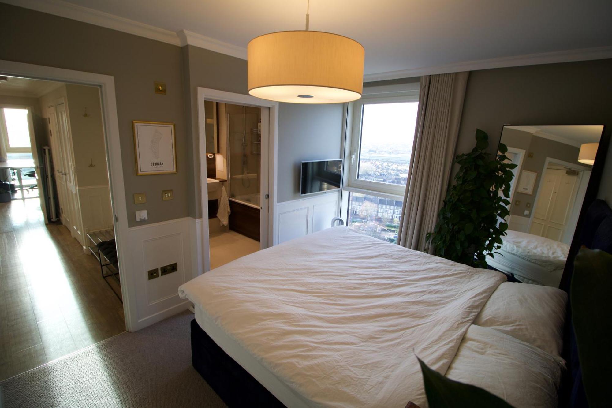 Apartment Luxury Surrey Quays *