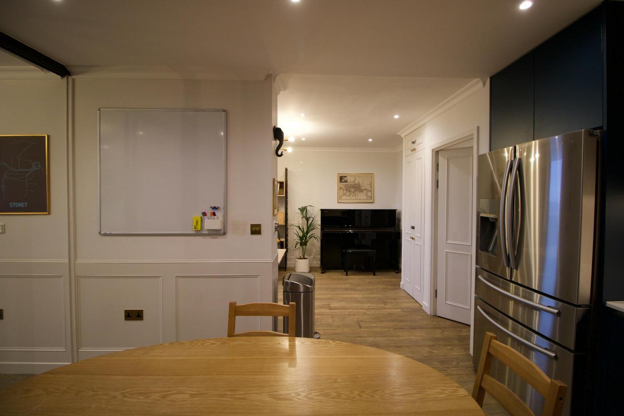 Luxury Surrey Quays London