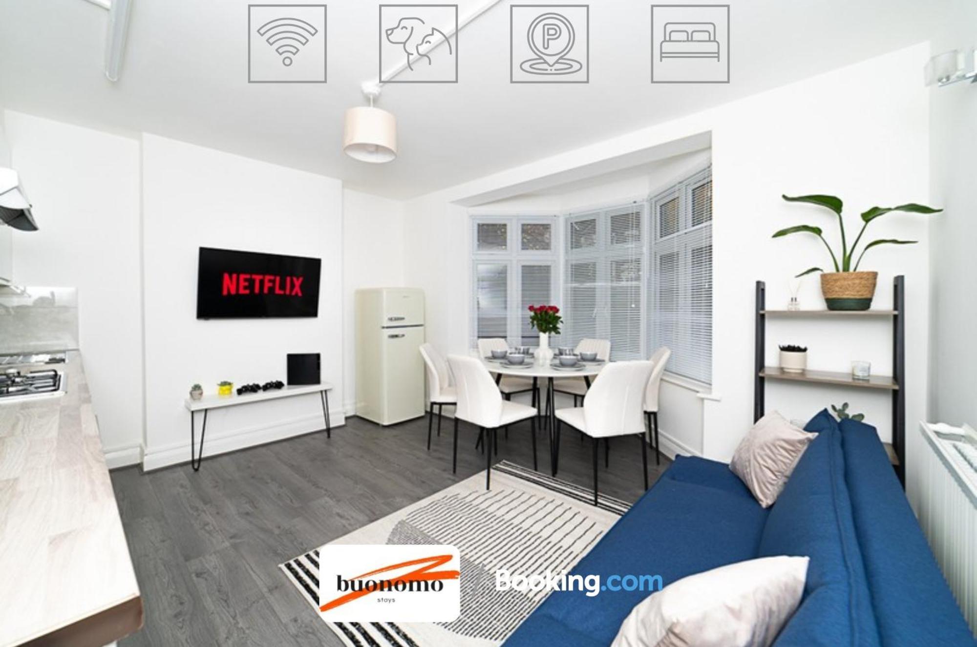 Apartamento Three Bedroom At Buonomo Short Lets & Serviced With Netflix & Games