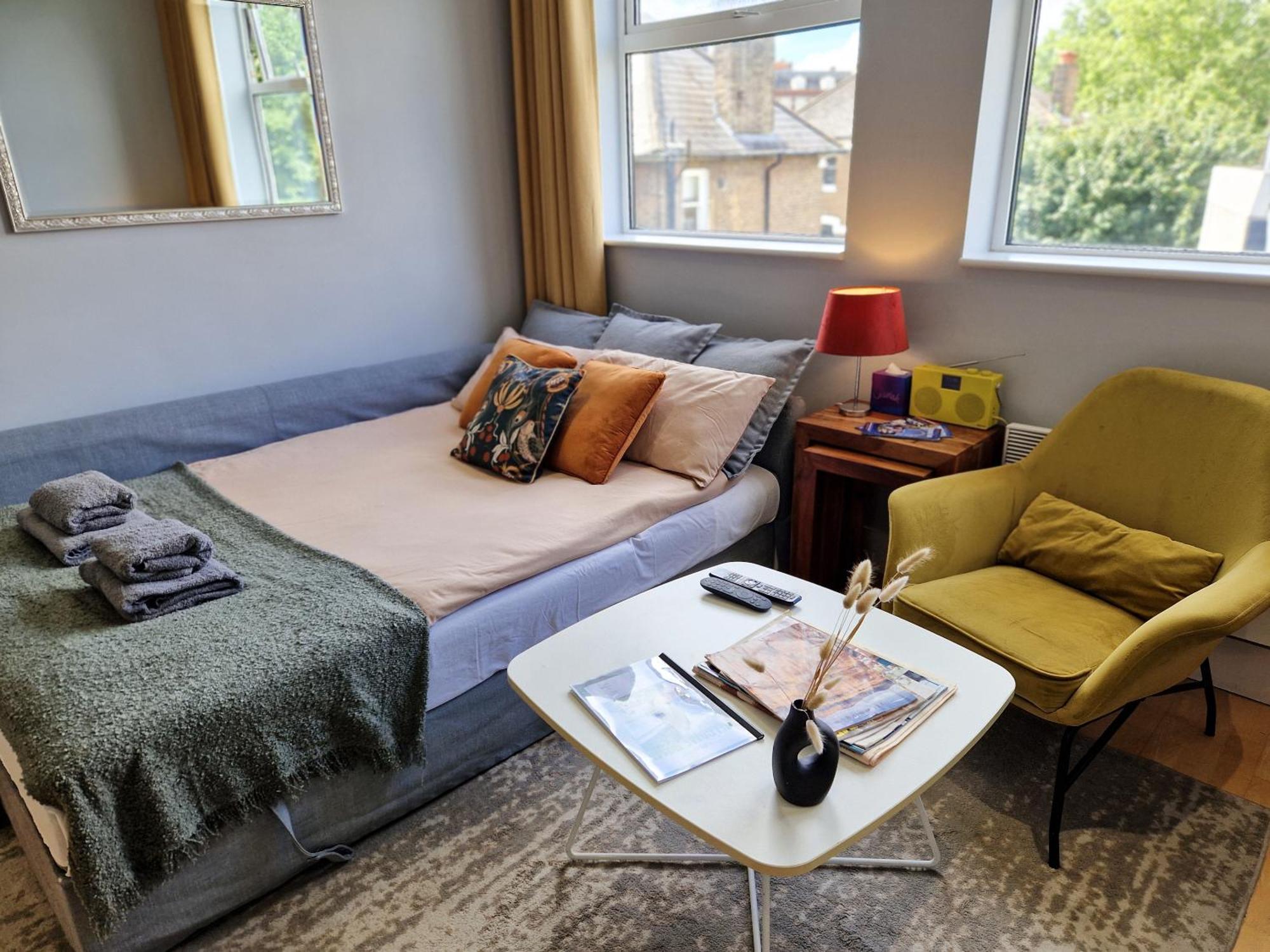 Apartamento 1-bed Apartment, Close To Kensington Olympia With Free Wi-fi & Netflix *