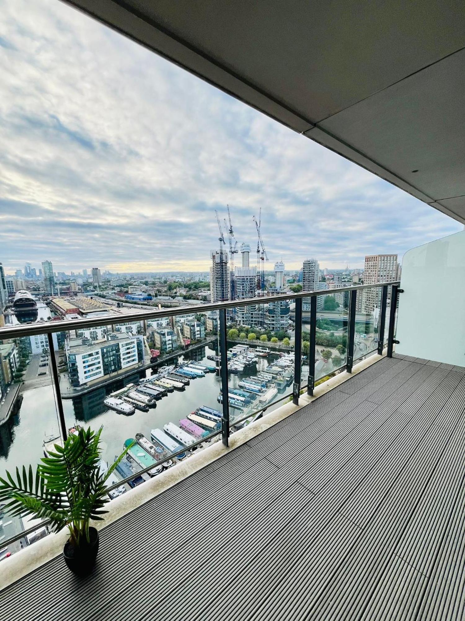 Modern Canary Wharf - Prime For Business & Family - Near Tube Access