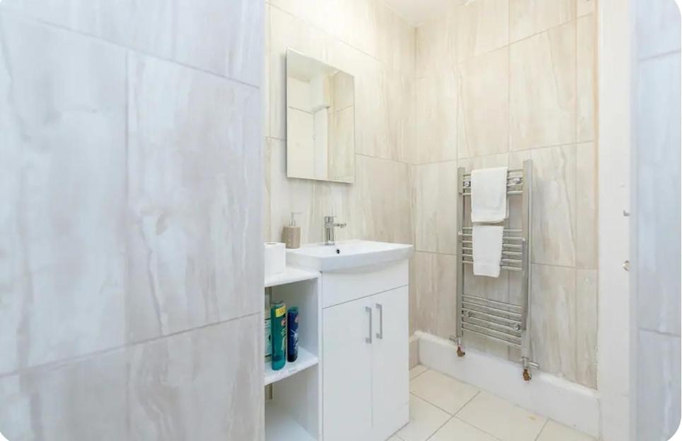 Spacious Double By Batteresa Park - Zone 1 Accommodatie bij particulieren