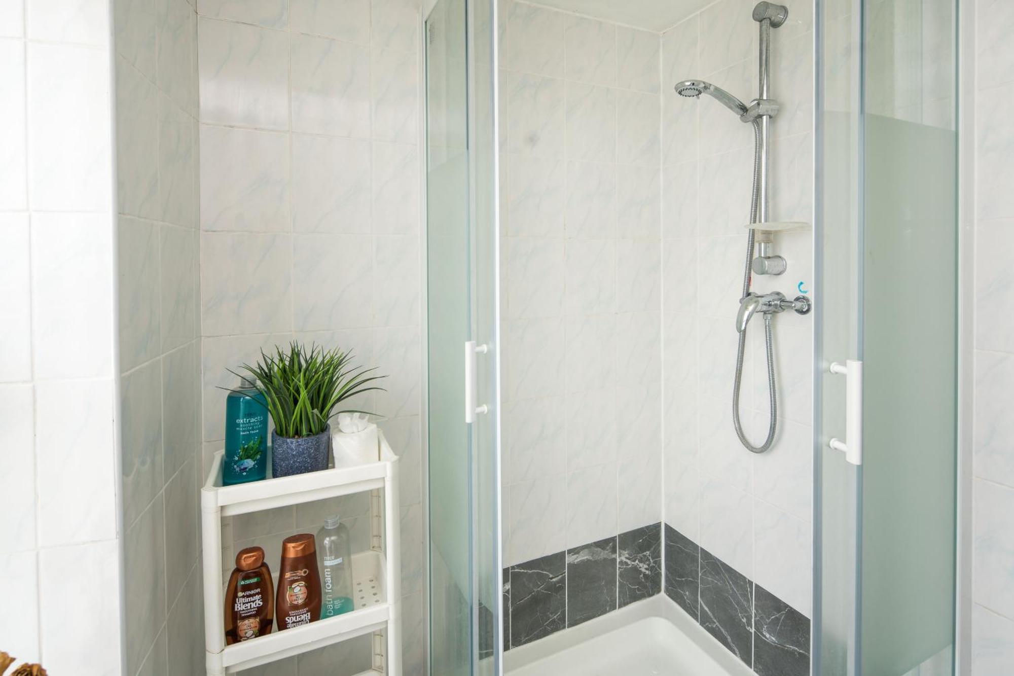 Apartment Stylish Penthouse For 6 In Woolwich!