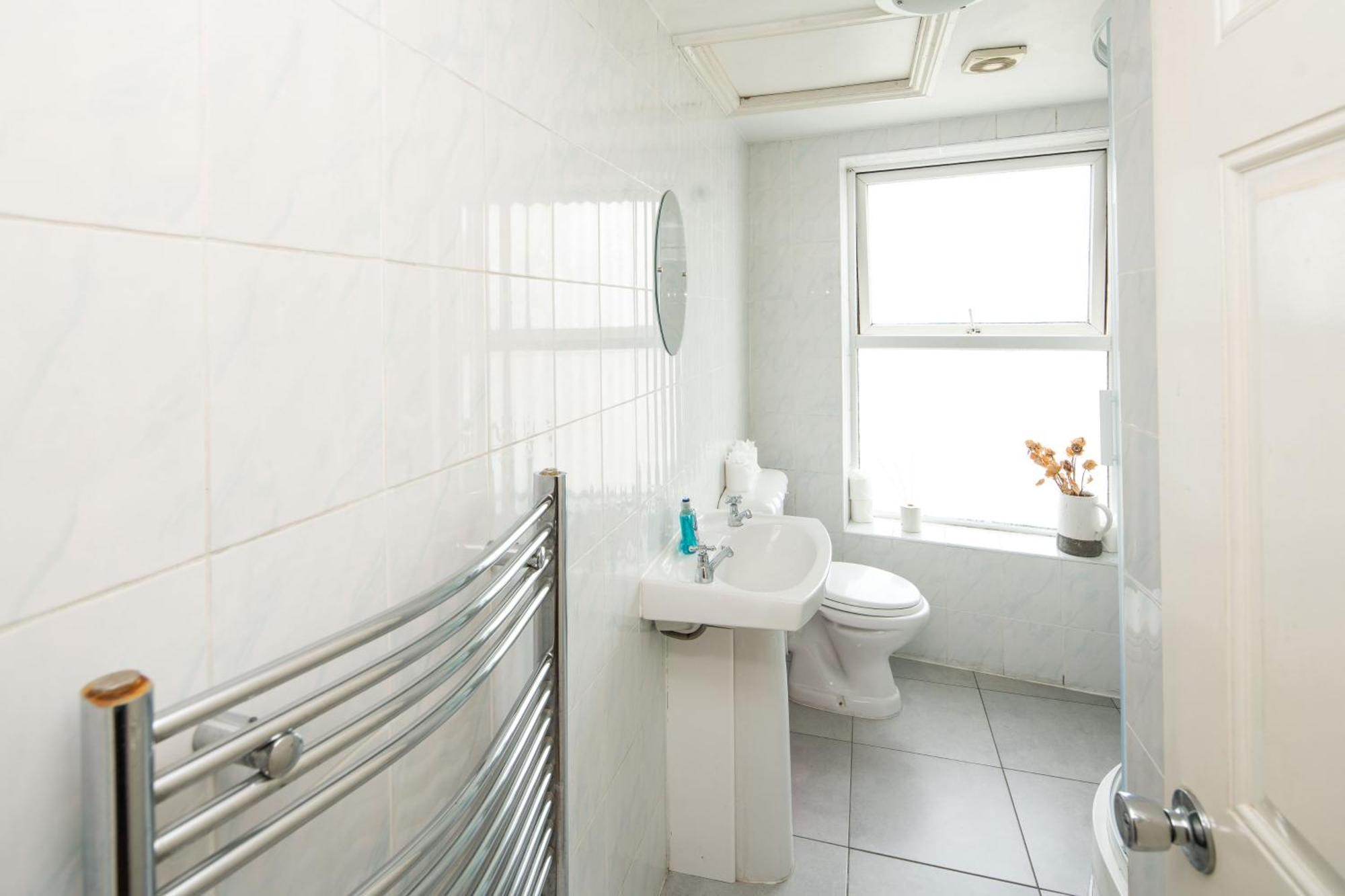 Apartment Stylish Penthouse For 6 In Woolwich! London