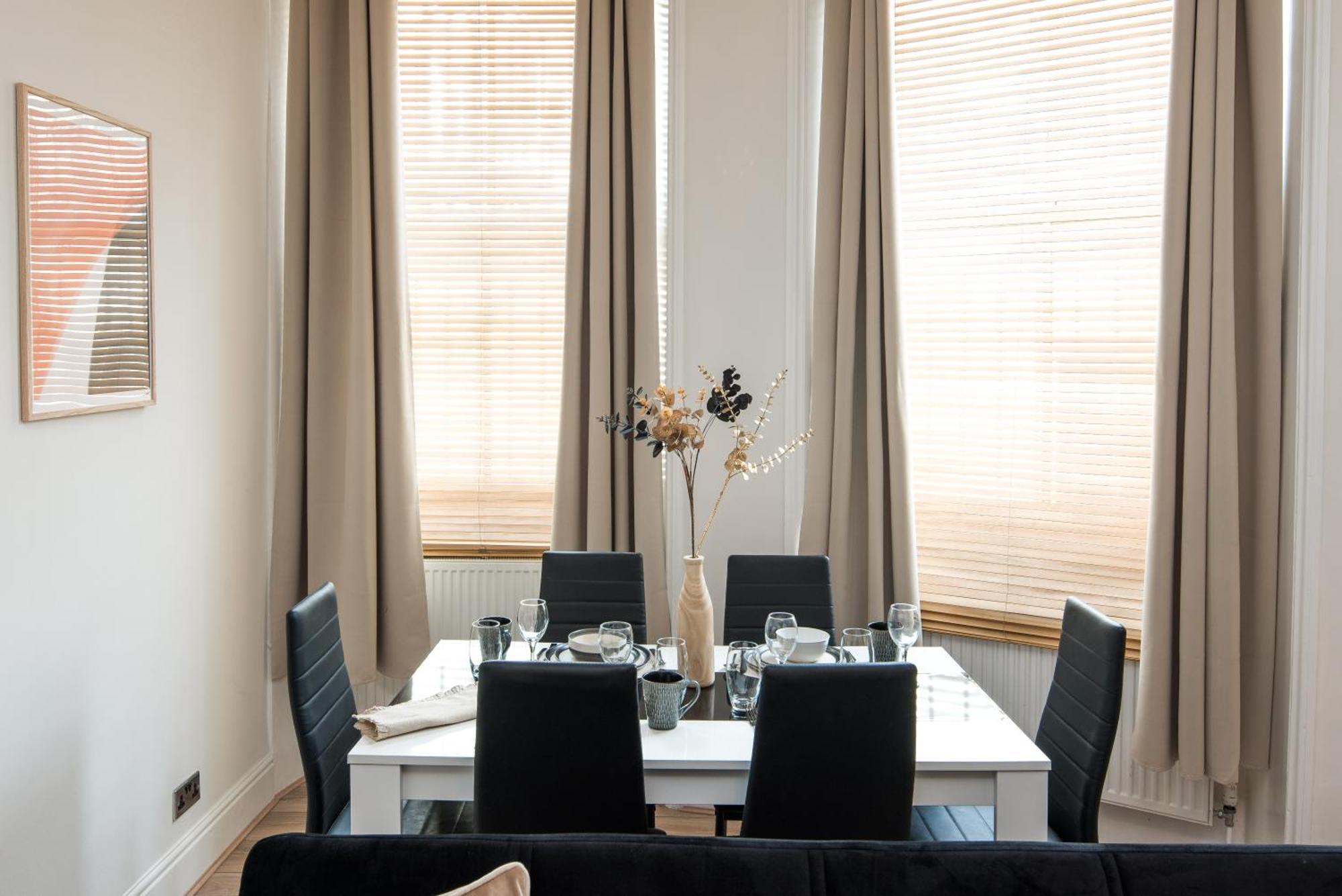 Gloucester Rd-southkensington-hydepark-harrods-g13 Apartment London