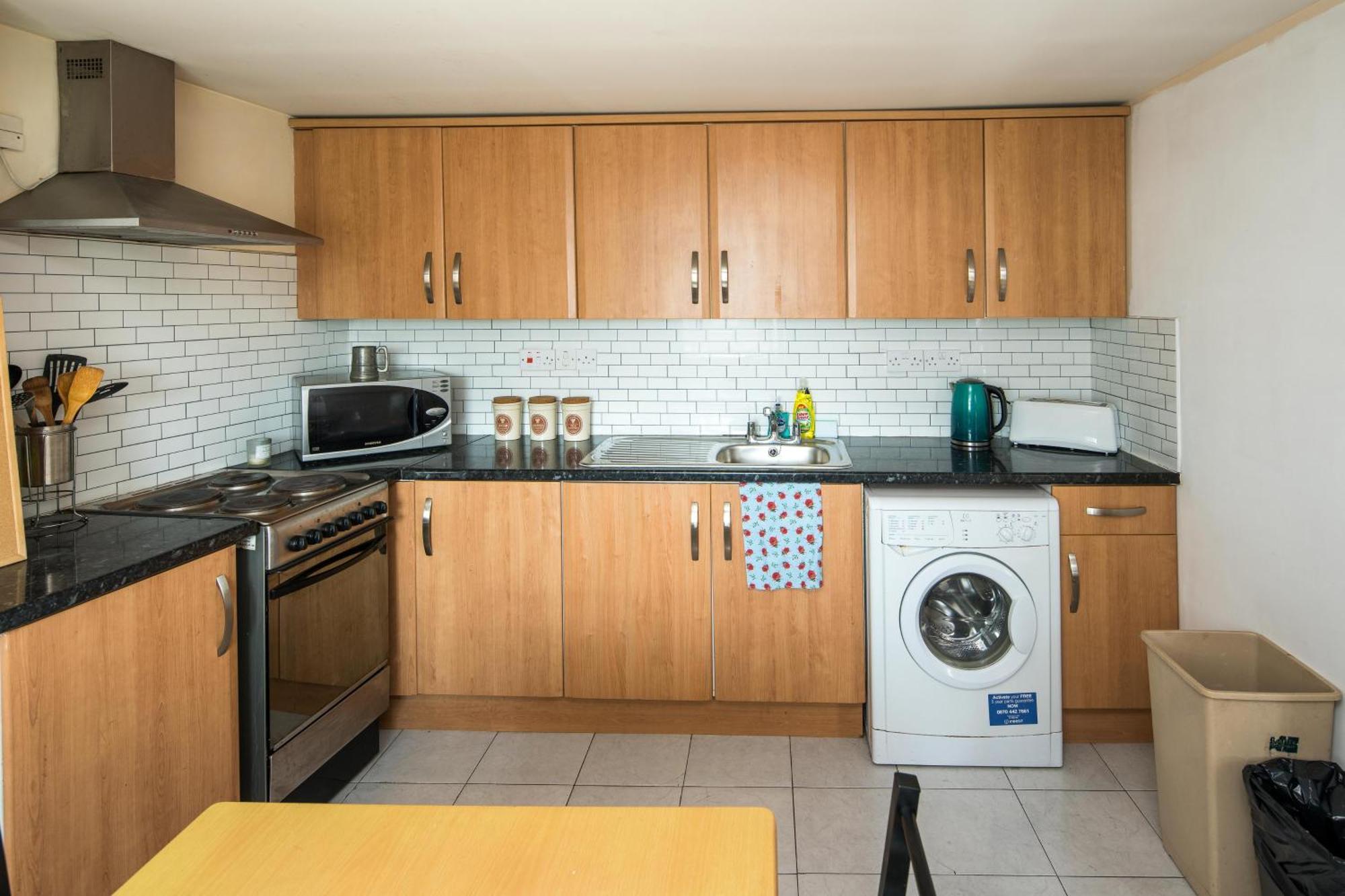 Stylish Penthouse For 6 In Woolwich! Apartment