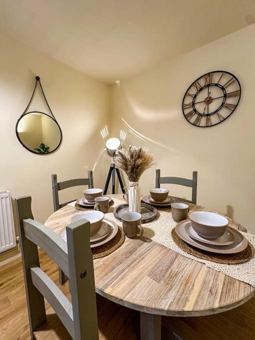 Oasis Split Level Flat In Zone 1 Apartment London