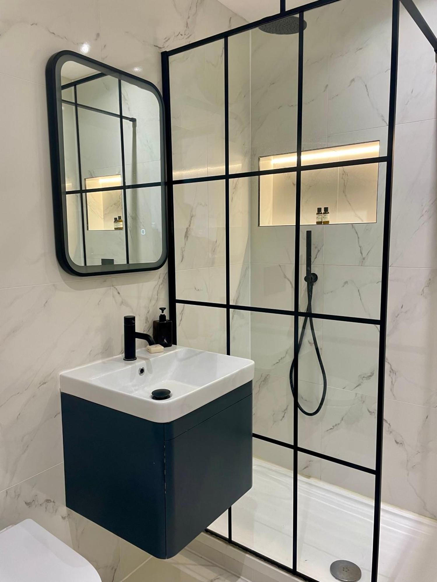 Fabulous In The Heart Of Kensington Apartment London