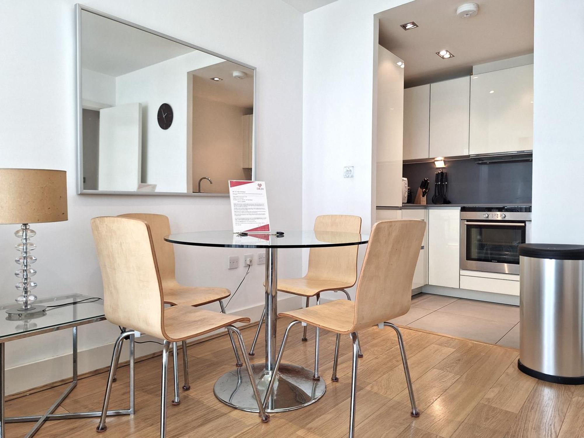 Tower Hill Serviced Apartamento