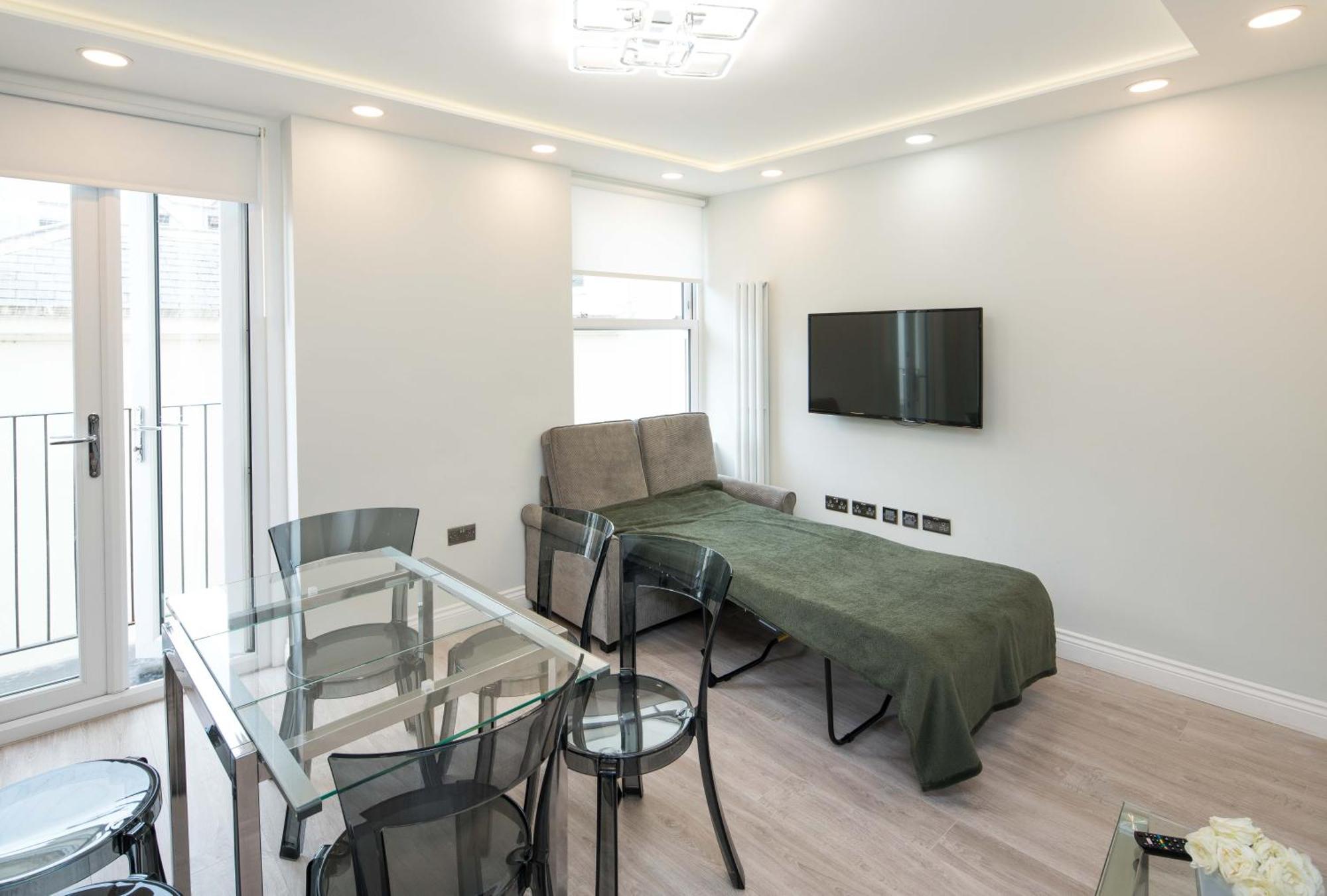 Roof Haven At Kensington Mews *