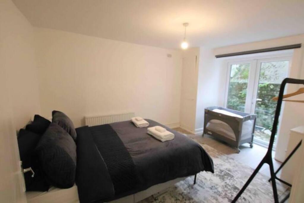 Cozy 1-bedroom In Apartment London