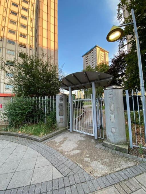 Apartamento Comfy Entire Flat With View Balcony In Regents Park, Camden,