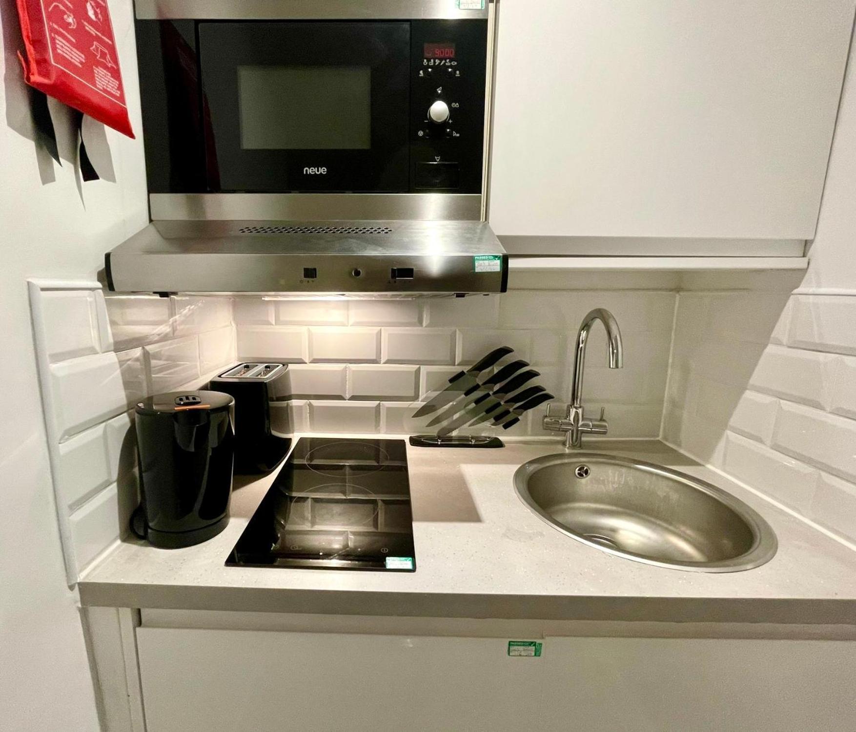 Modern Studio, Prime Location, Stunning View * London