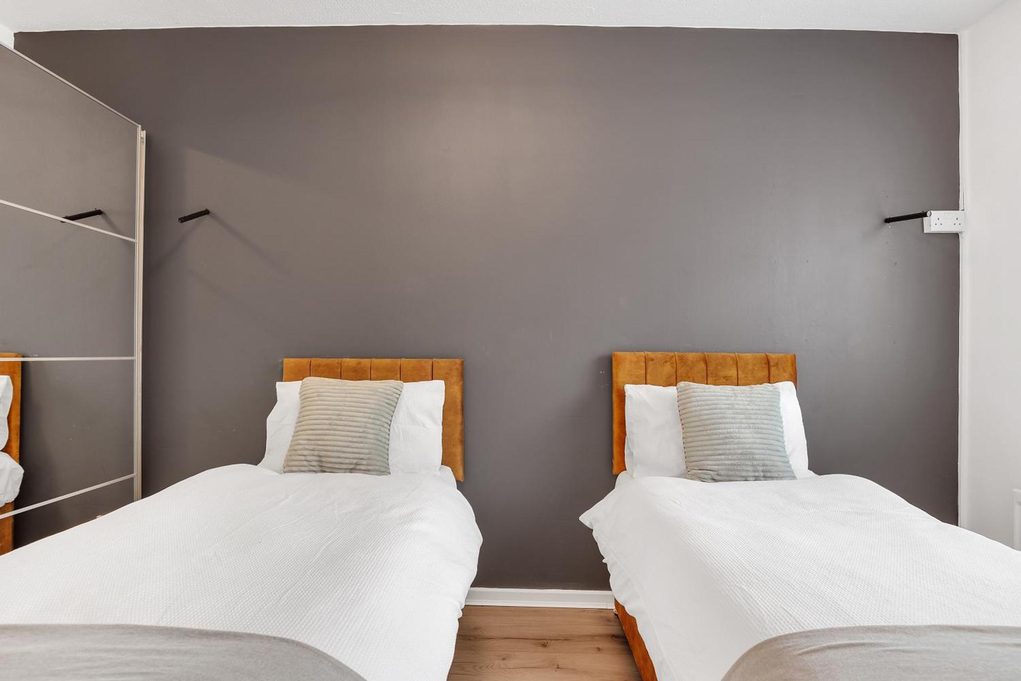 Enquies Stadium Apartment London