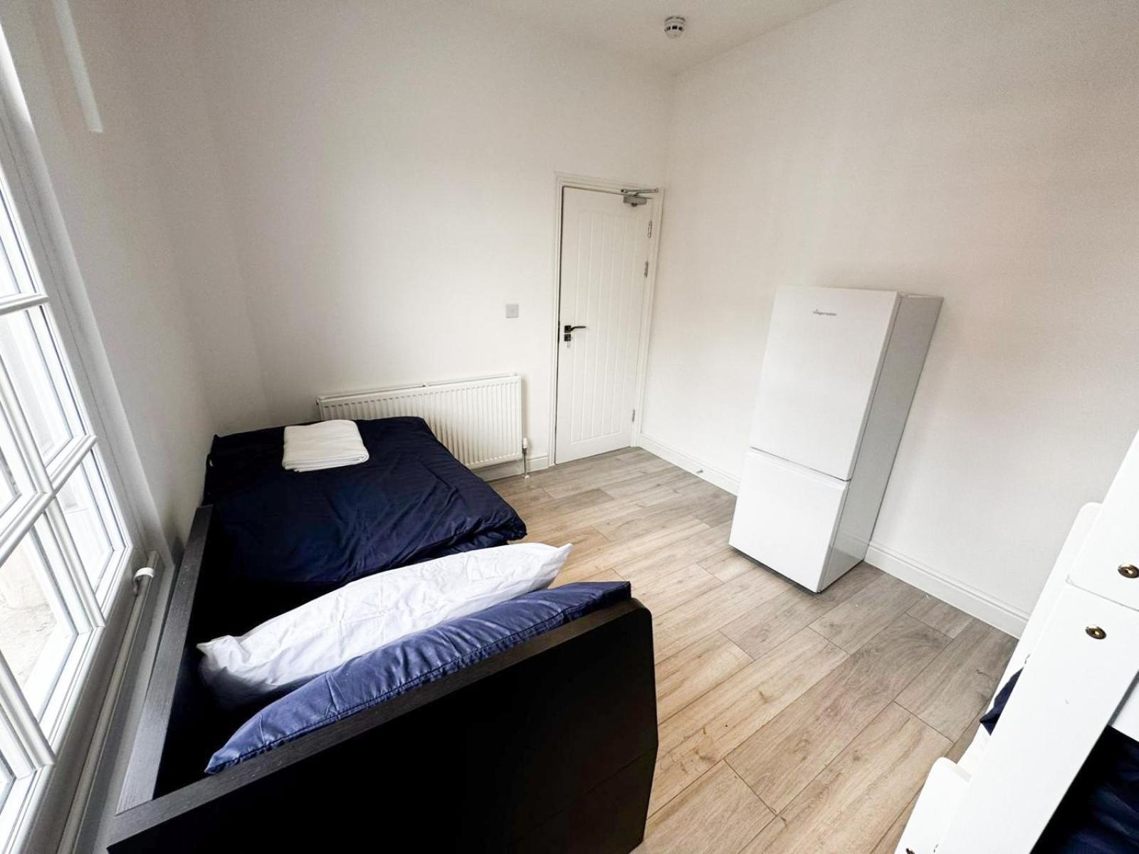 149 Budget * London