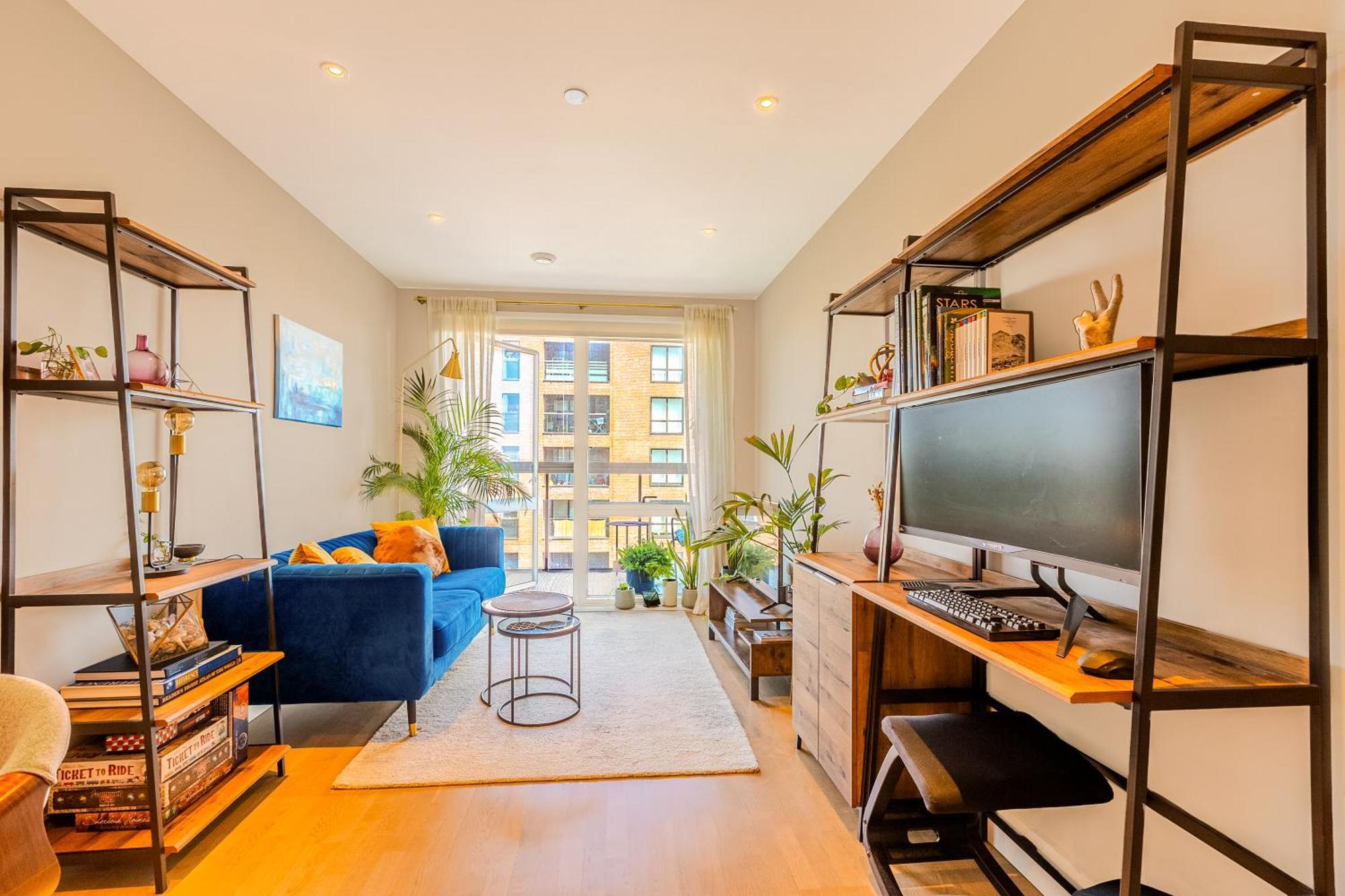Elegant 1br Apartment, 5 Min Limehouse Dlr Station Londen