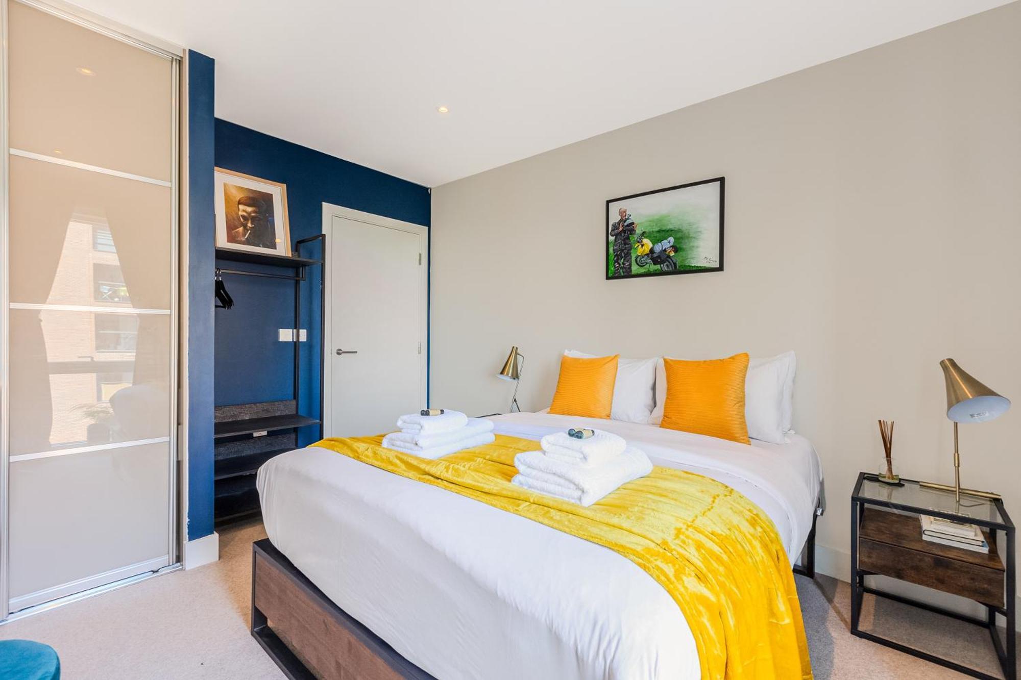 Appartement Elegant 1br Apartment, 5 Min Limehouse Dlr Station Londen