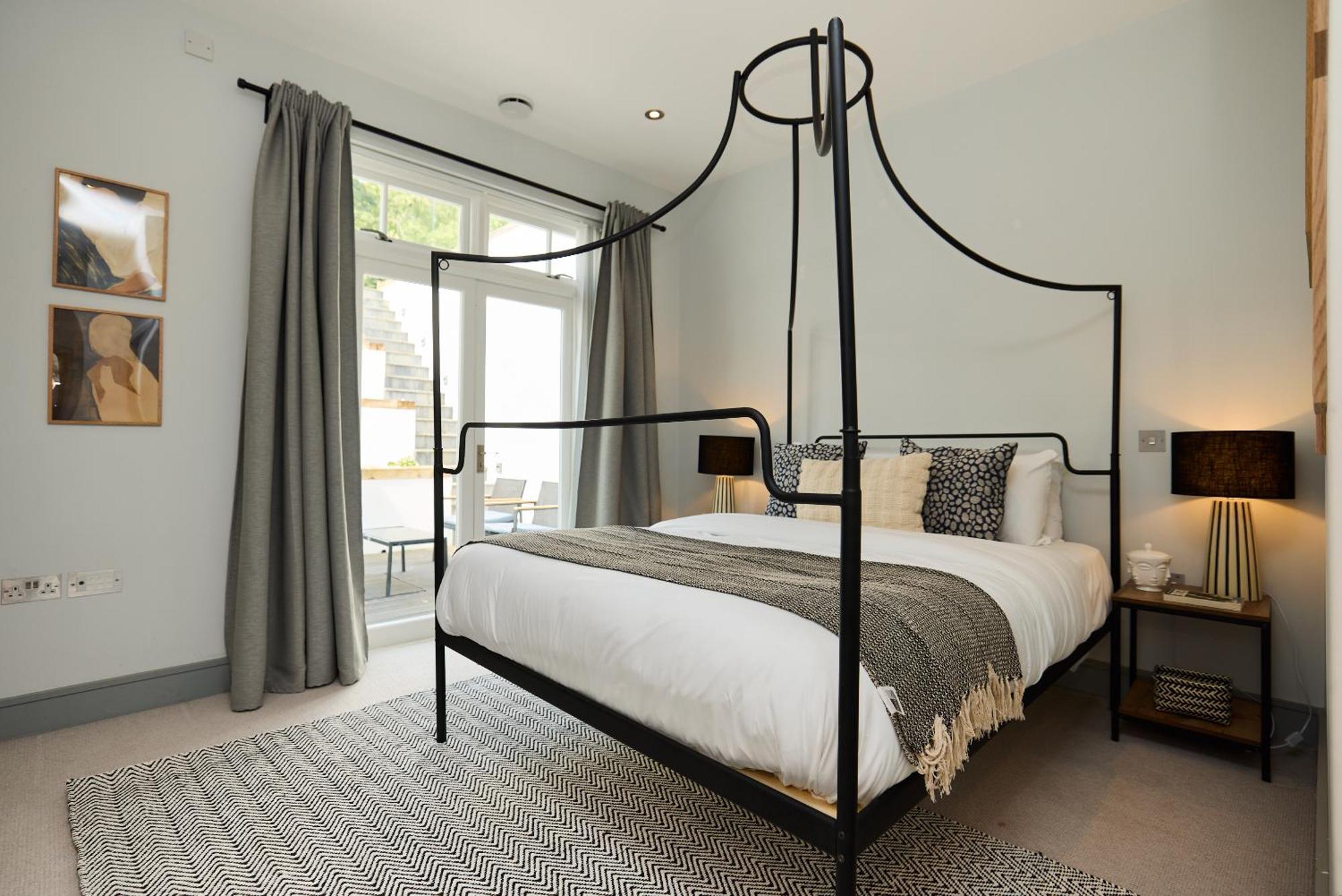 The Putney Hideaway - Modern And Elegant 3bdr Flat With Patio Apartment *