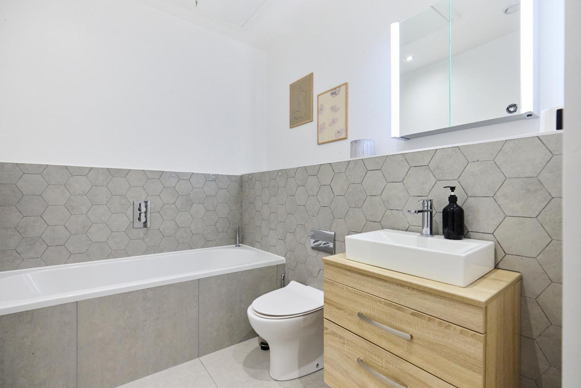 Apartment The Putney Hideaway - Modern And Elegant 3bdr Flat With Patio *