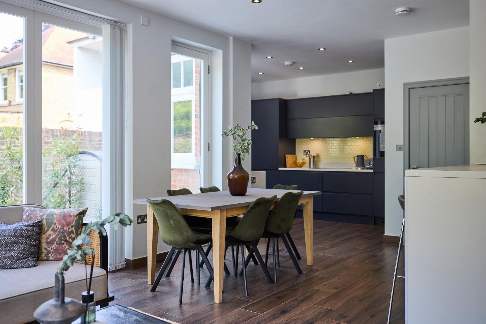 The Putney Hideaway - Modern And Elegant 3bdr Flat With Patio Apartment London