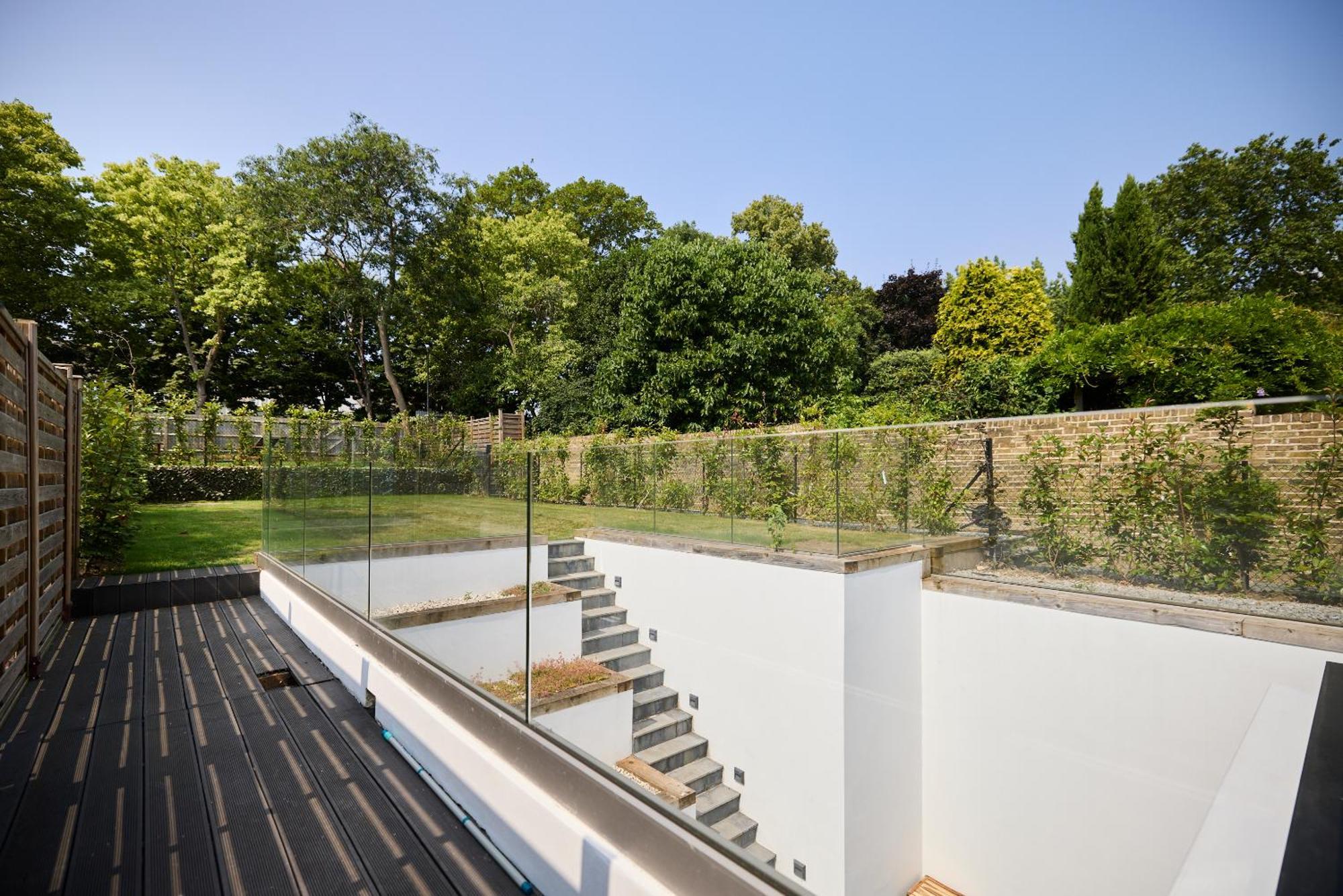 The Putney Hideaway - Modern And Elegant 3bdr Flat With Patio * London