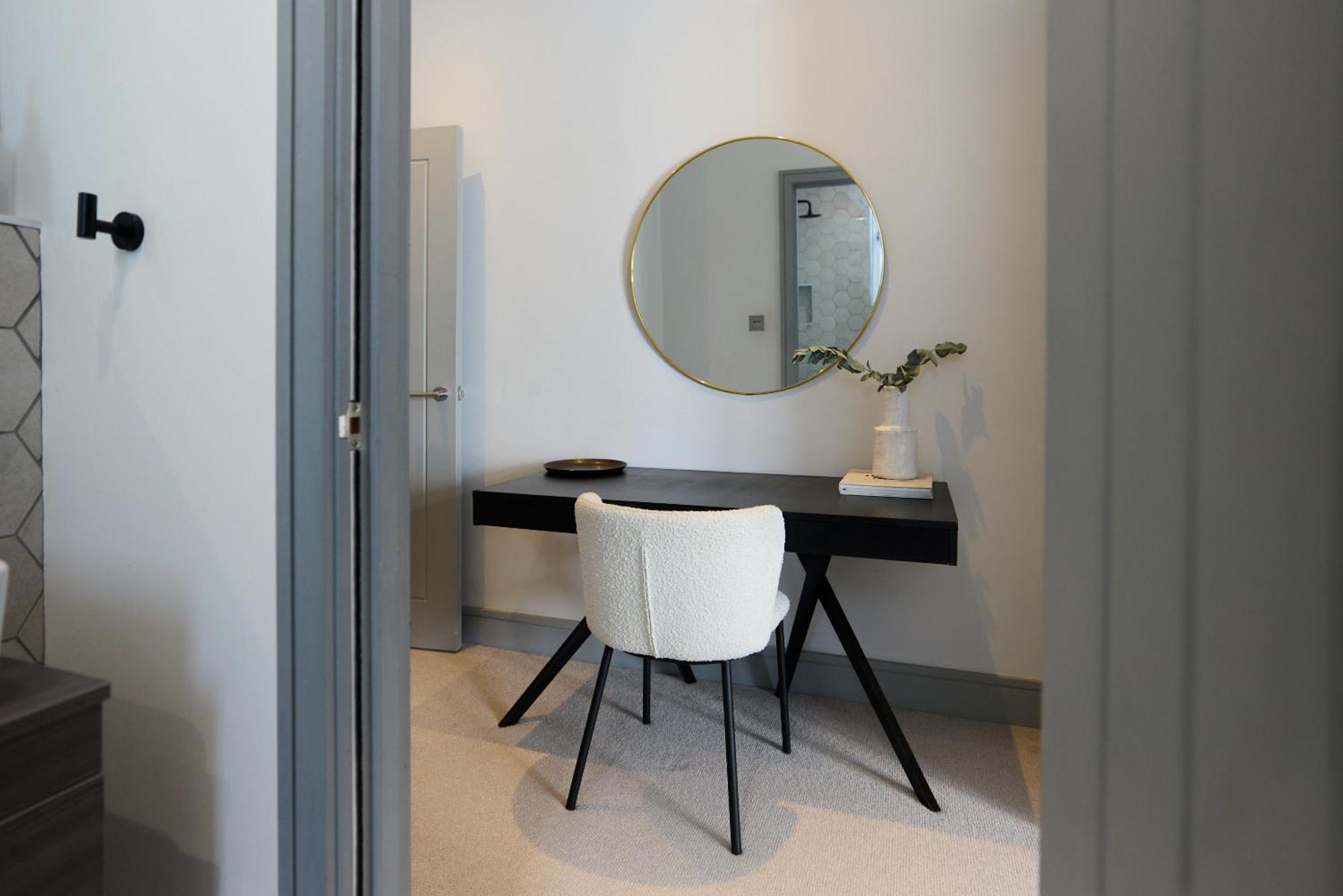 The Putney Hideaway - Modern And Elegant 3bdr Flat With Patio Apartment *