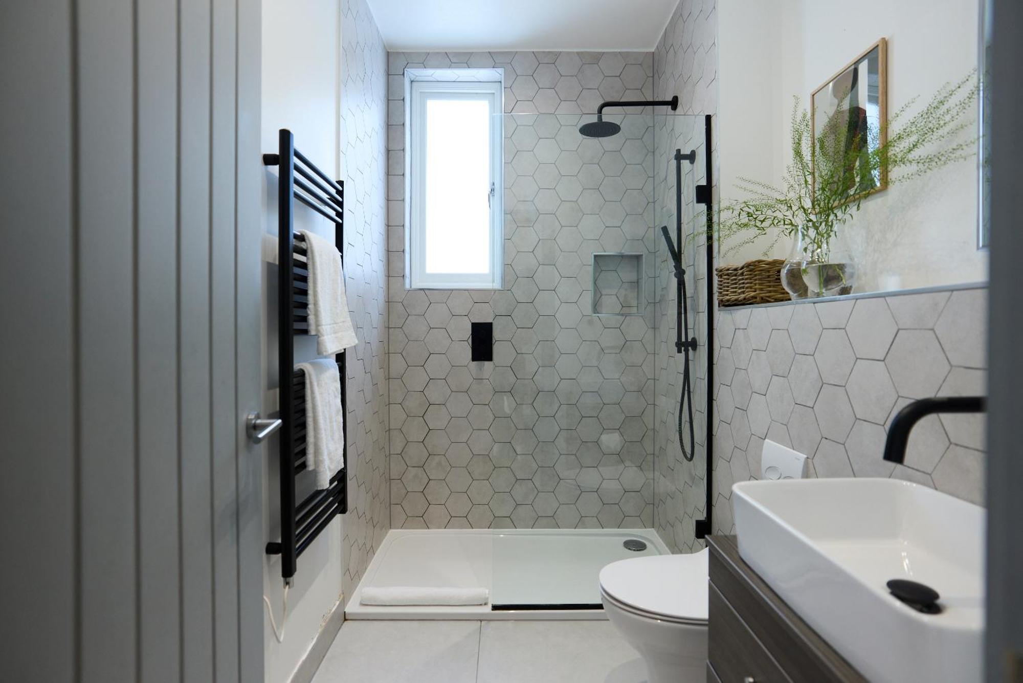 The Putney Hideaway - Modern And Elegant 3bdr Flat With Patio Apartment